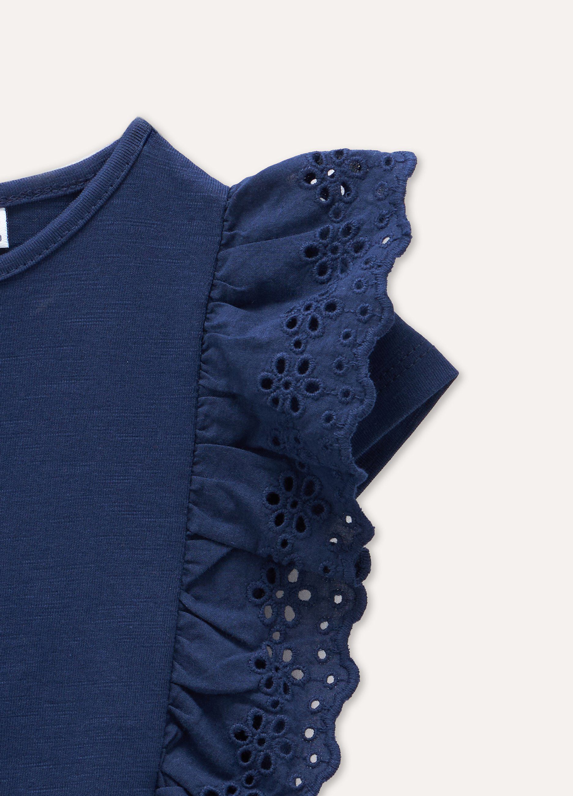 T-shirt in puro cotone con inserti sangallo bambina_1