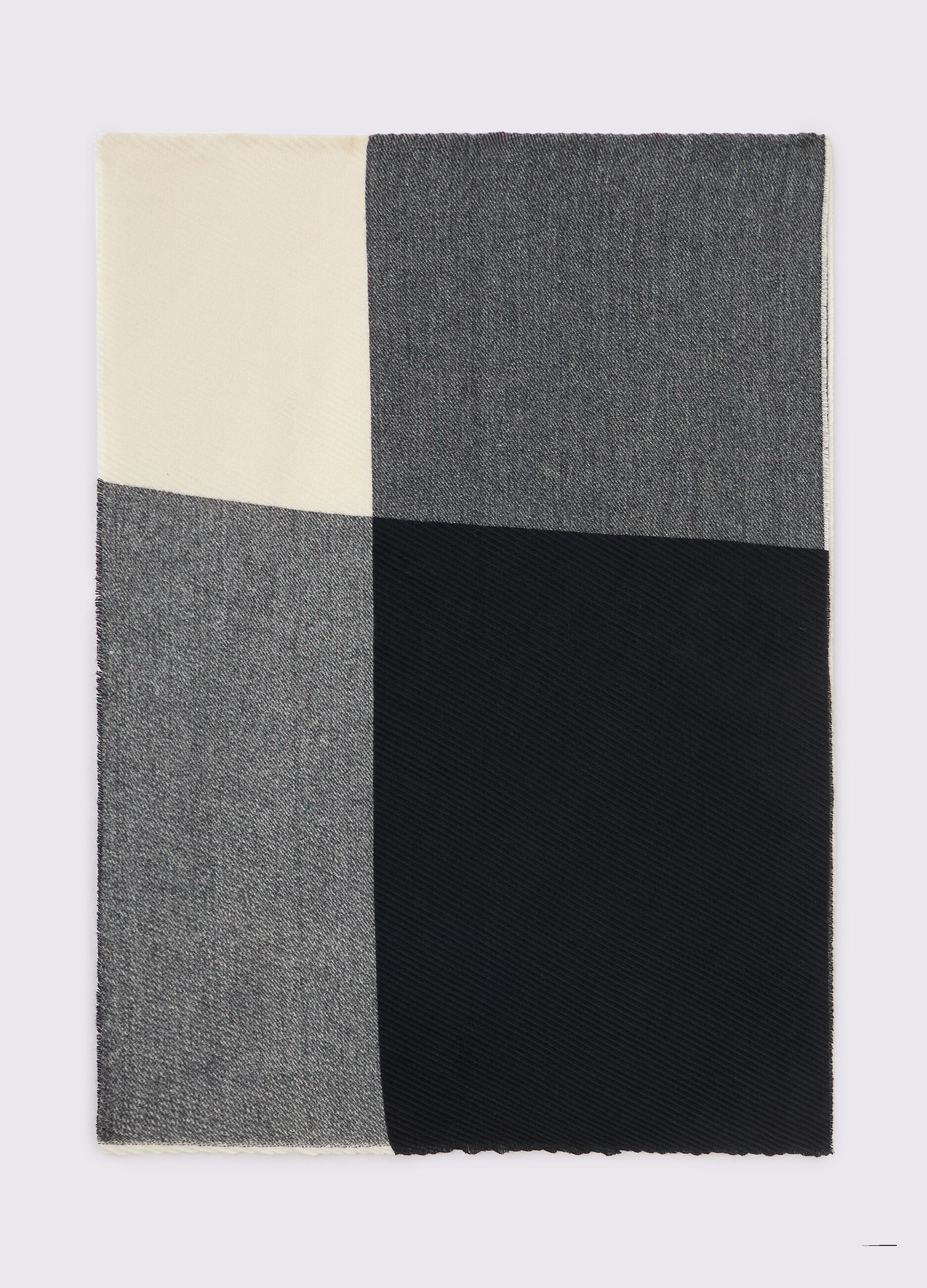 Sciarpa con motivo a quadri donna_0