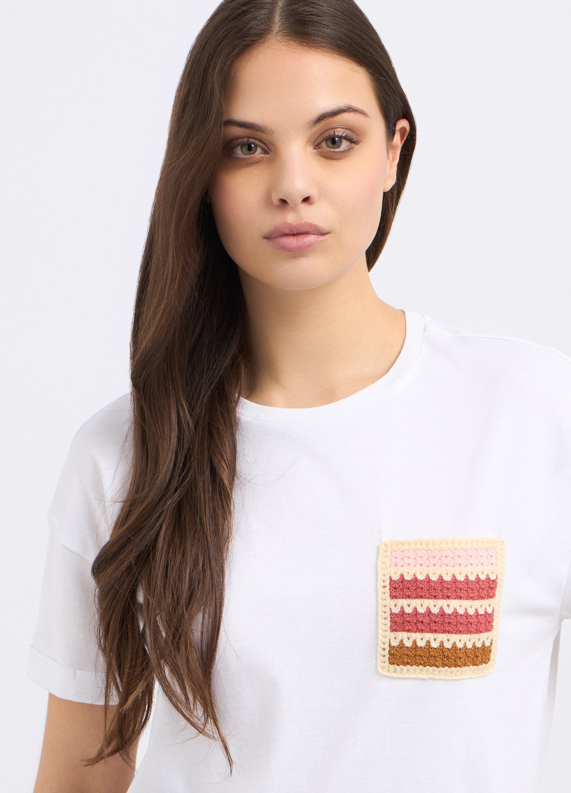 T-shirt in puro cotone con taschino donna_2