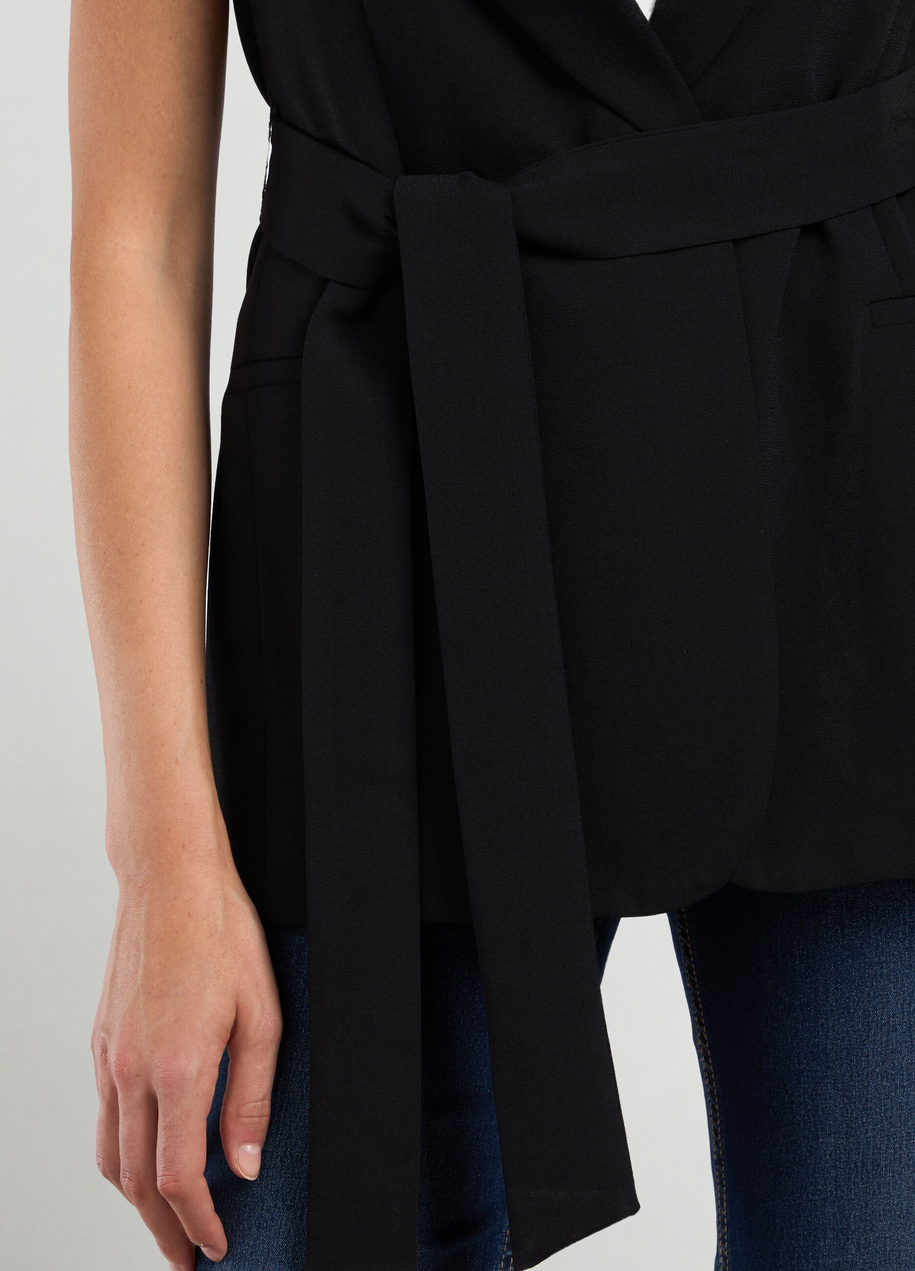 Blazer smanicato donna_2