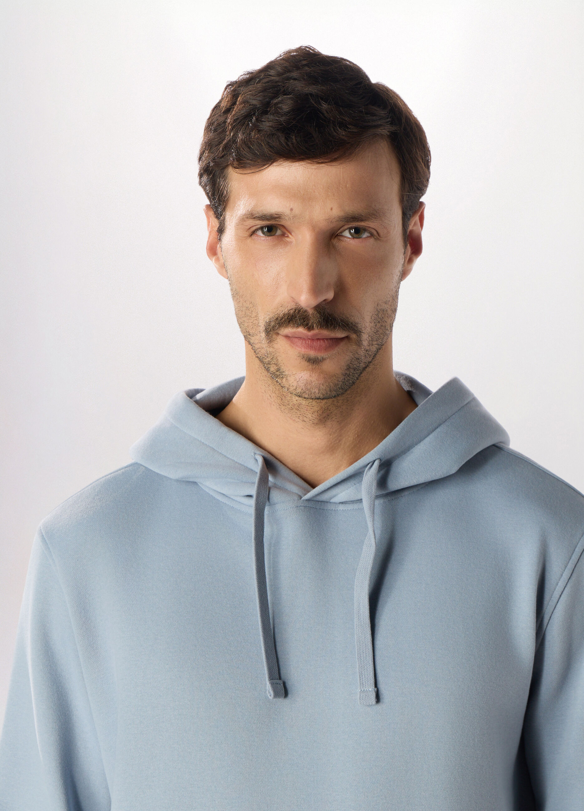 Felpa con cappuccio in misto cotone uomo_2