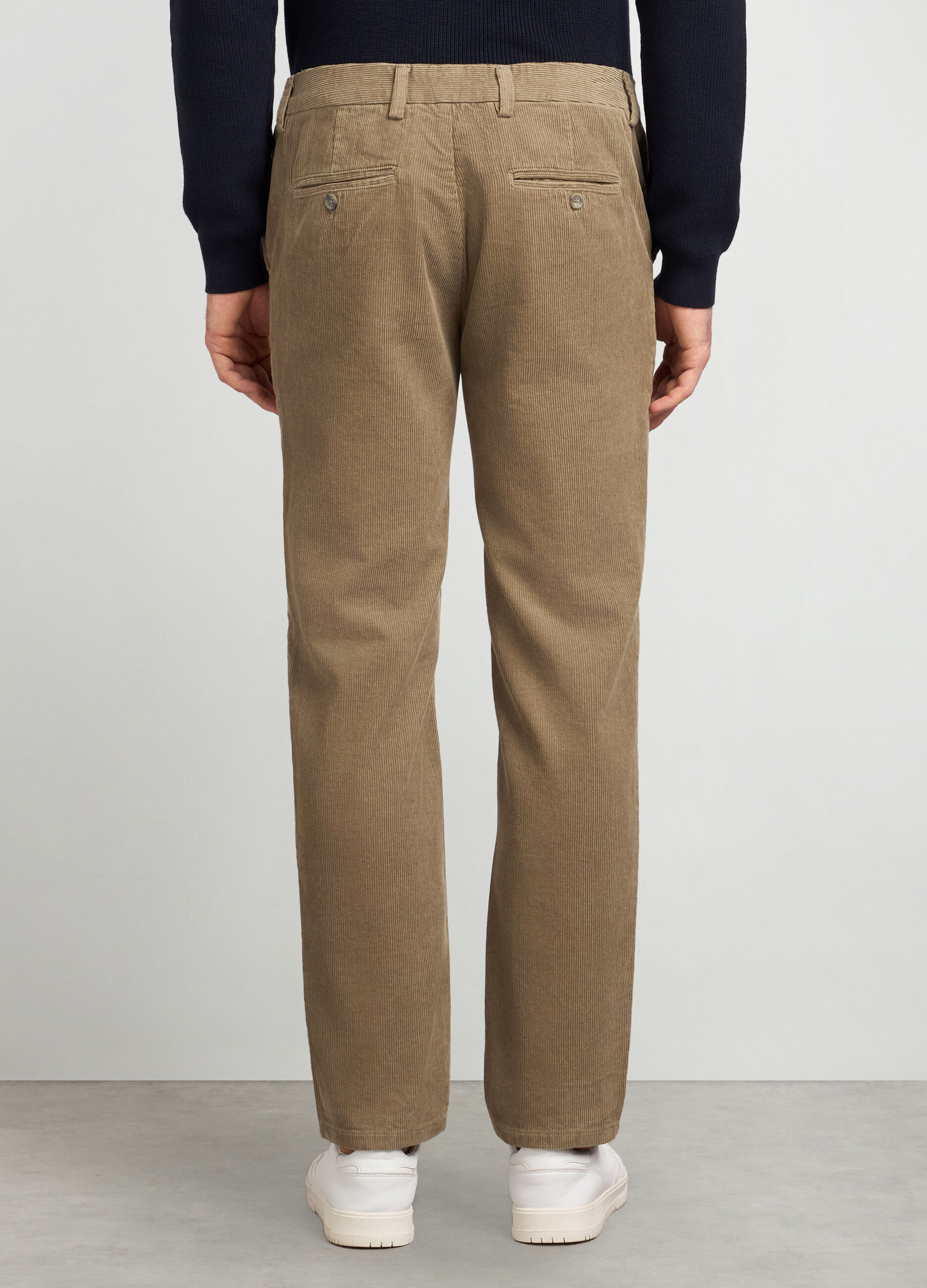 Pantaloni chino regular fit in velluto a coste uomo_1