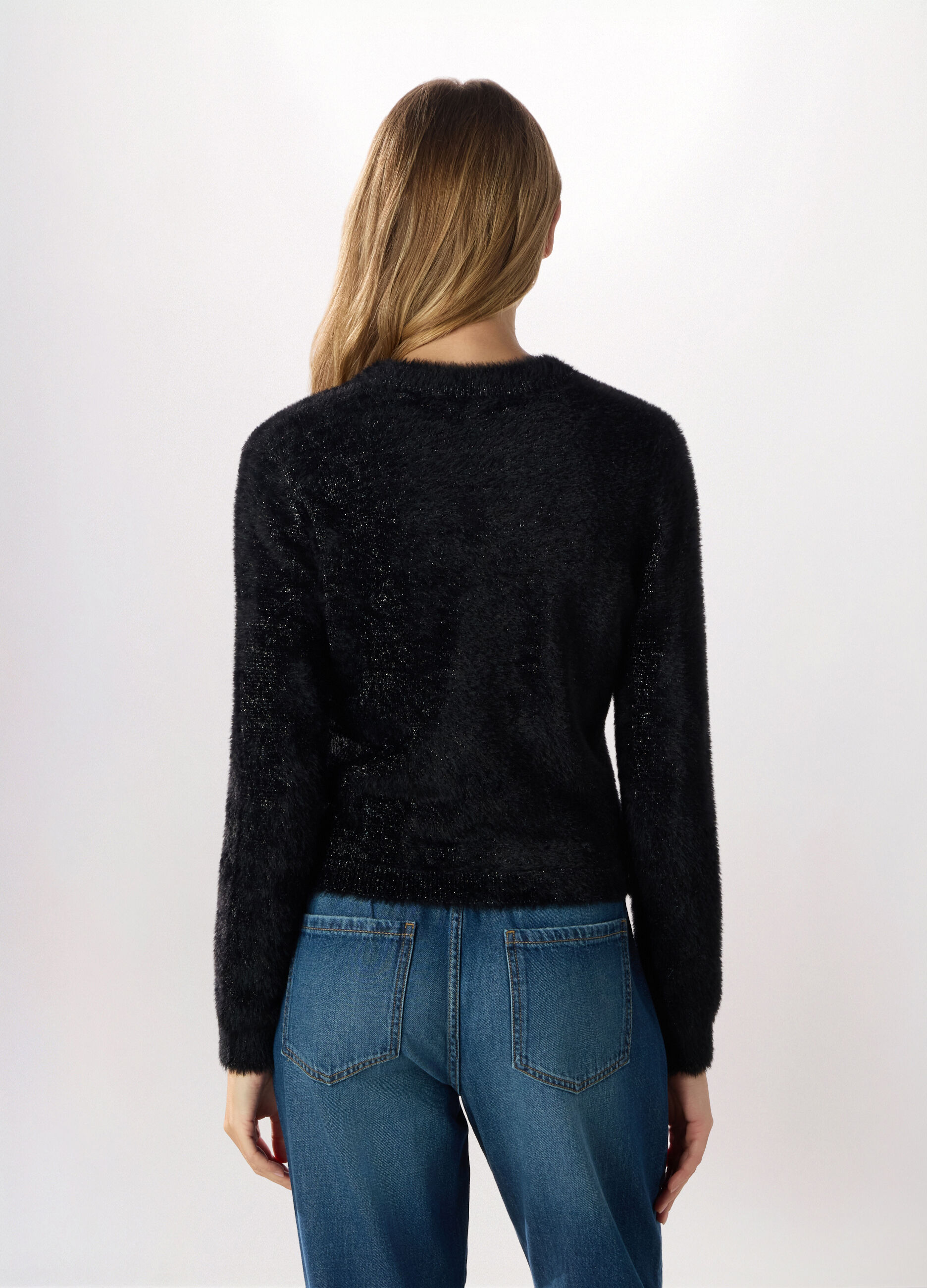 Maglione fluffy con filo lurex donna_1
