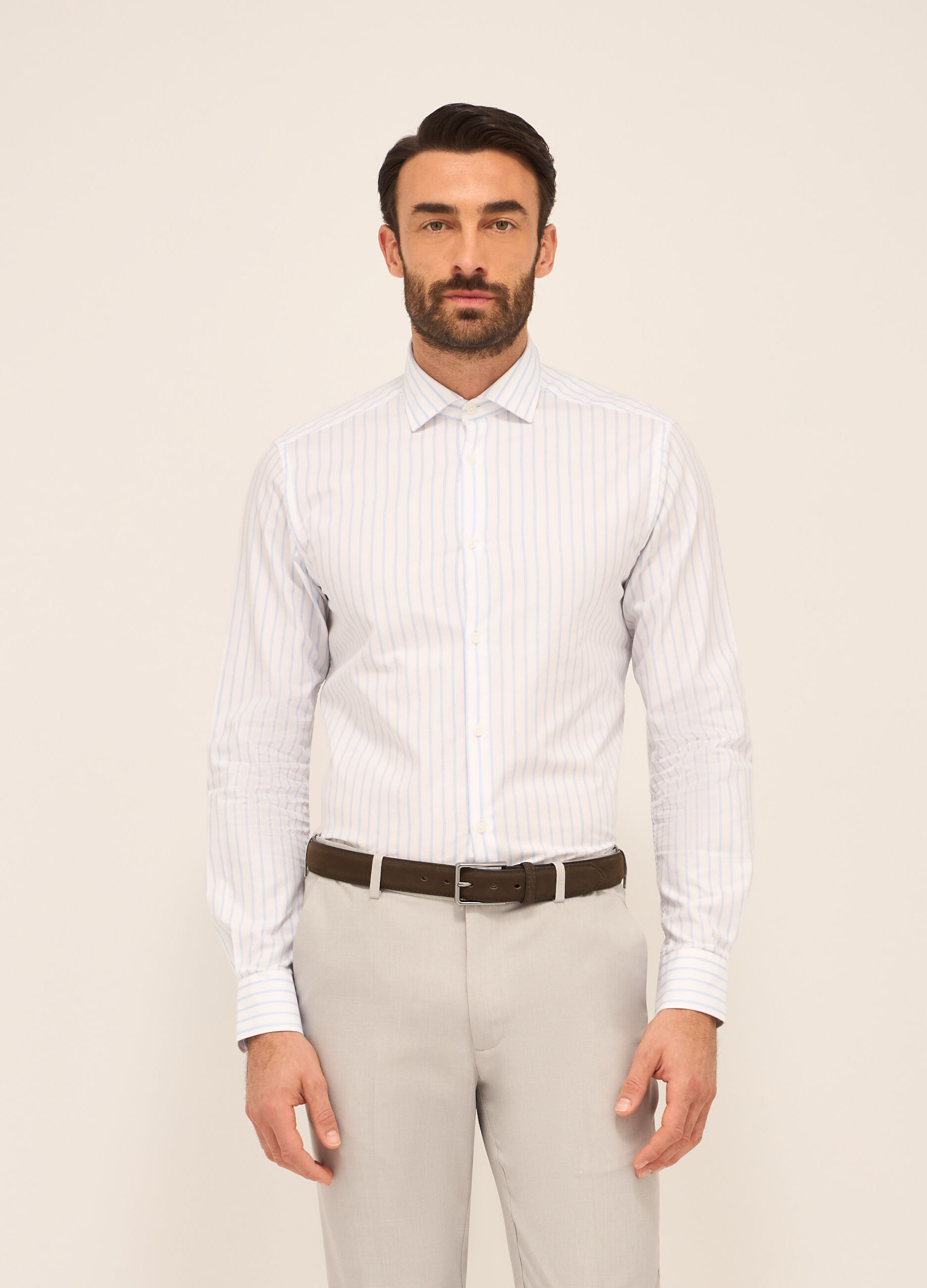 Camicia regular fit in tela di cotone a righe uomo_0