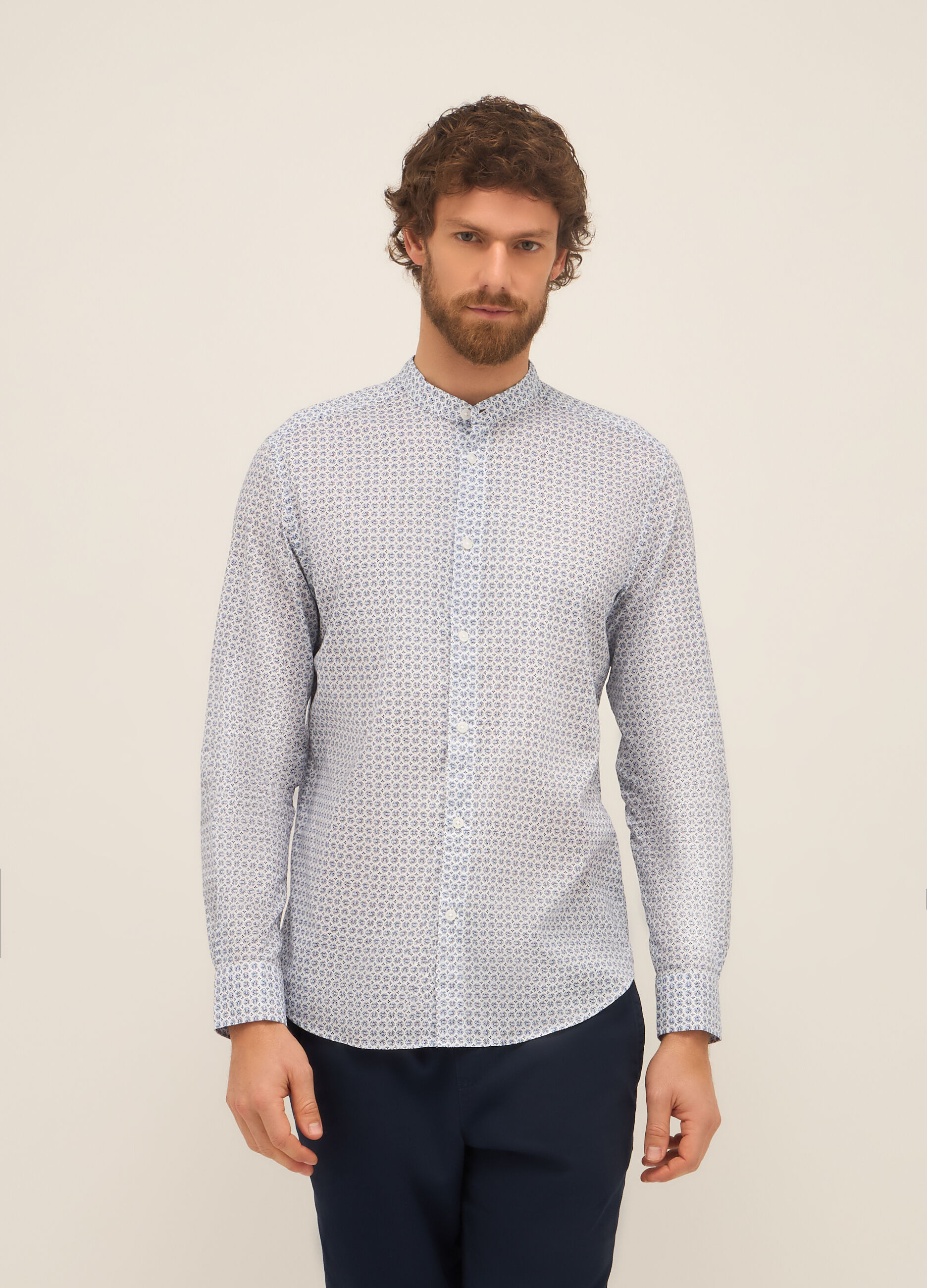 Camicia con collo alla coreana in cotone a fiore_0