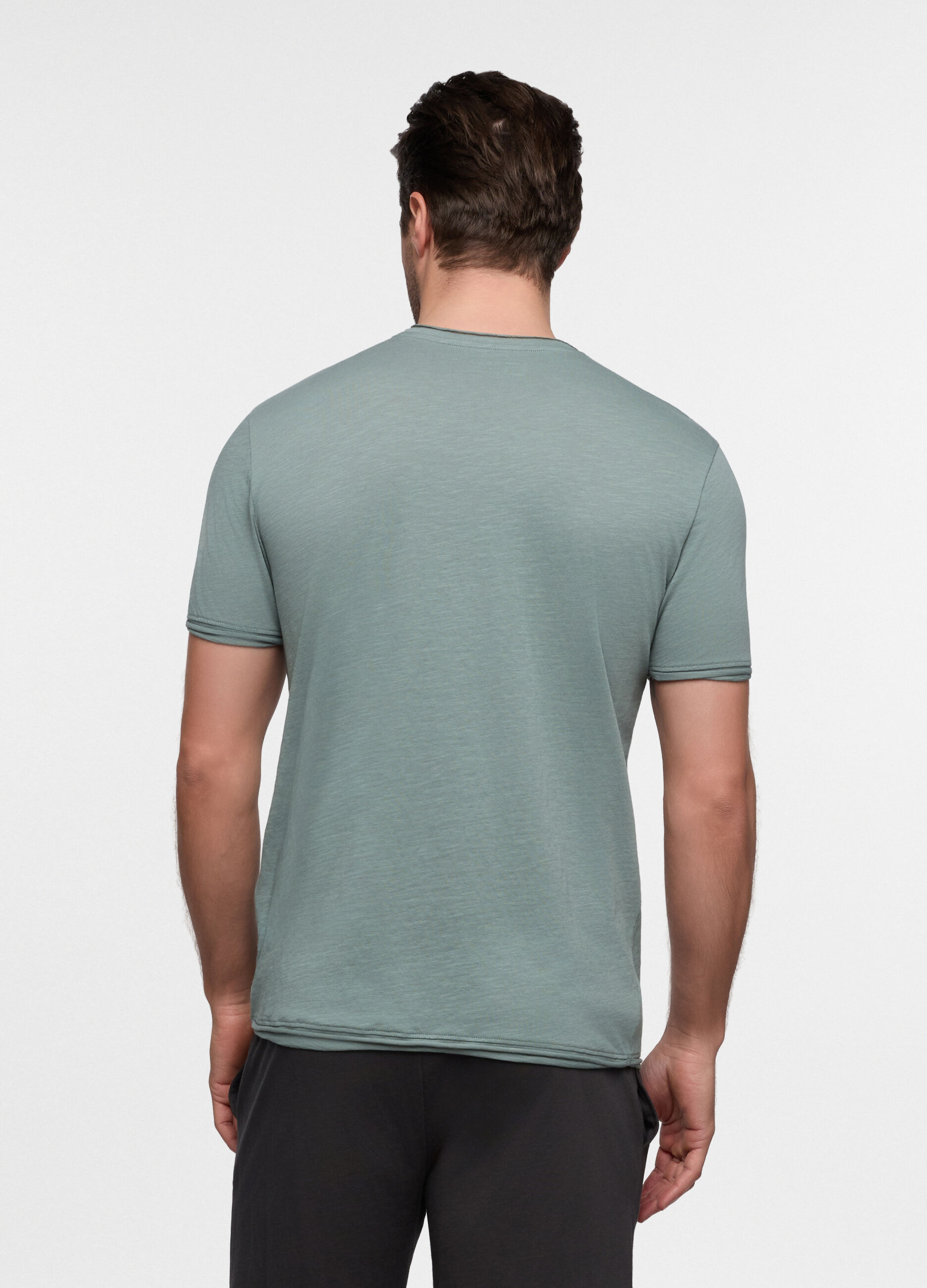 T-shirt in cotone con taschino uomo_1