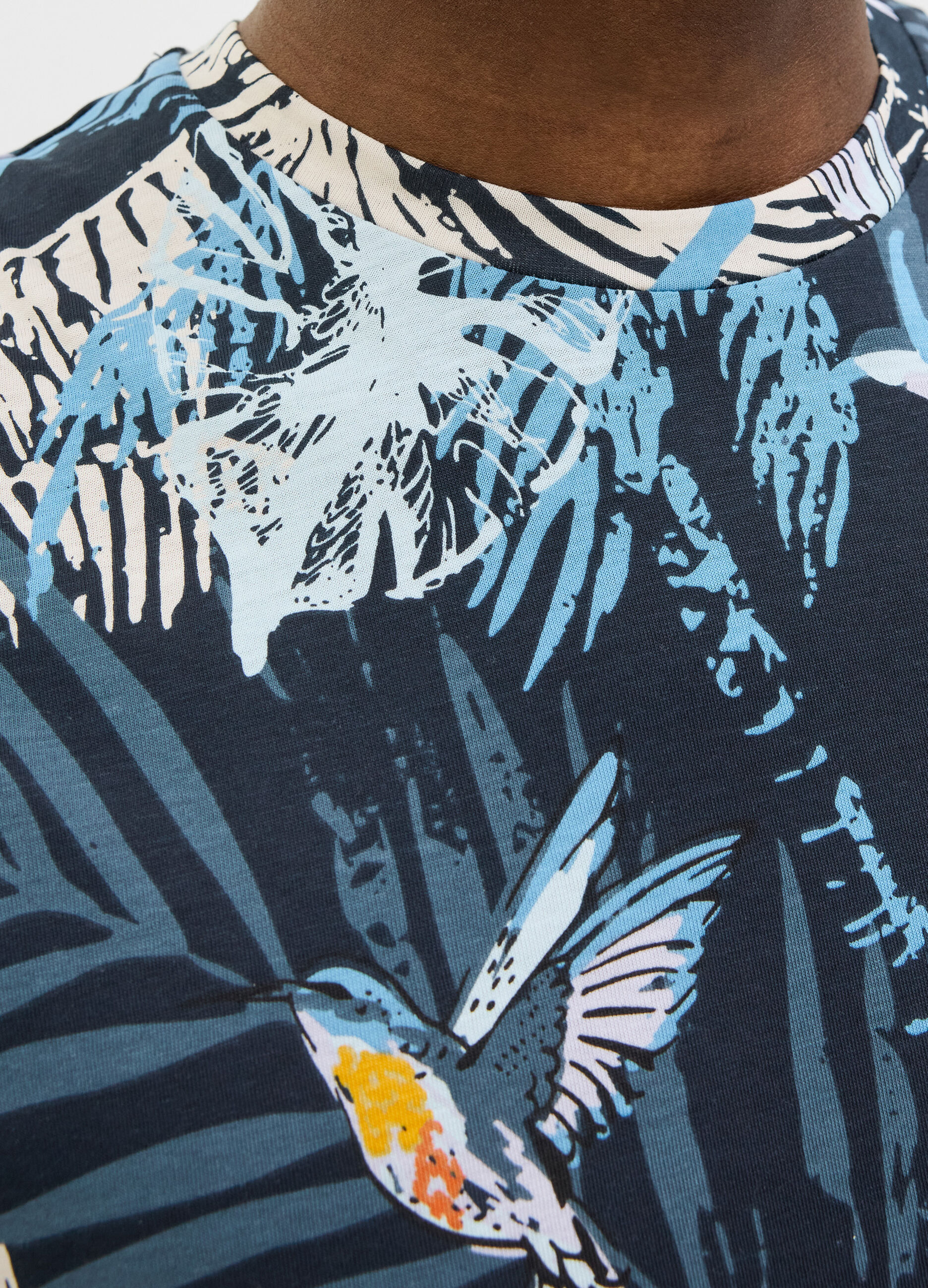 T-shirt standard fit con stampa uomo