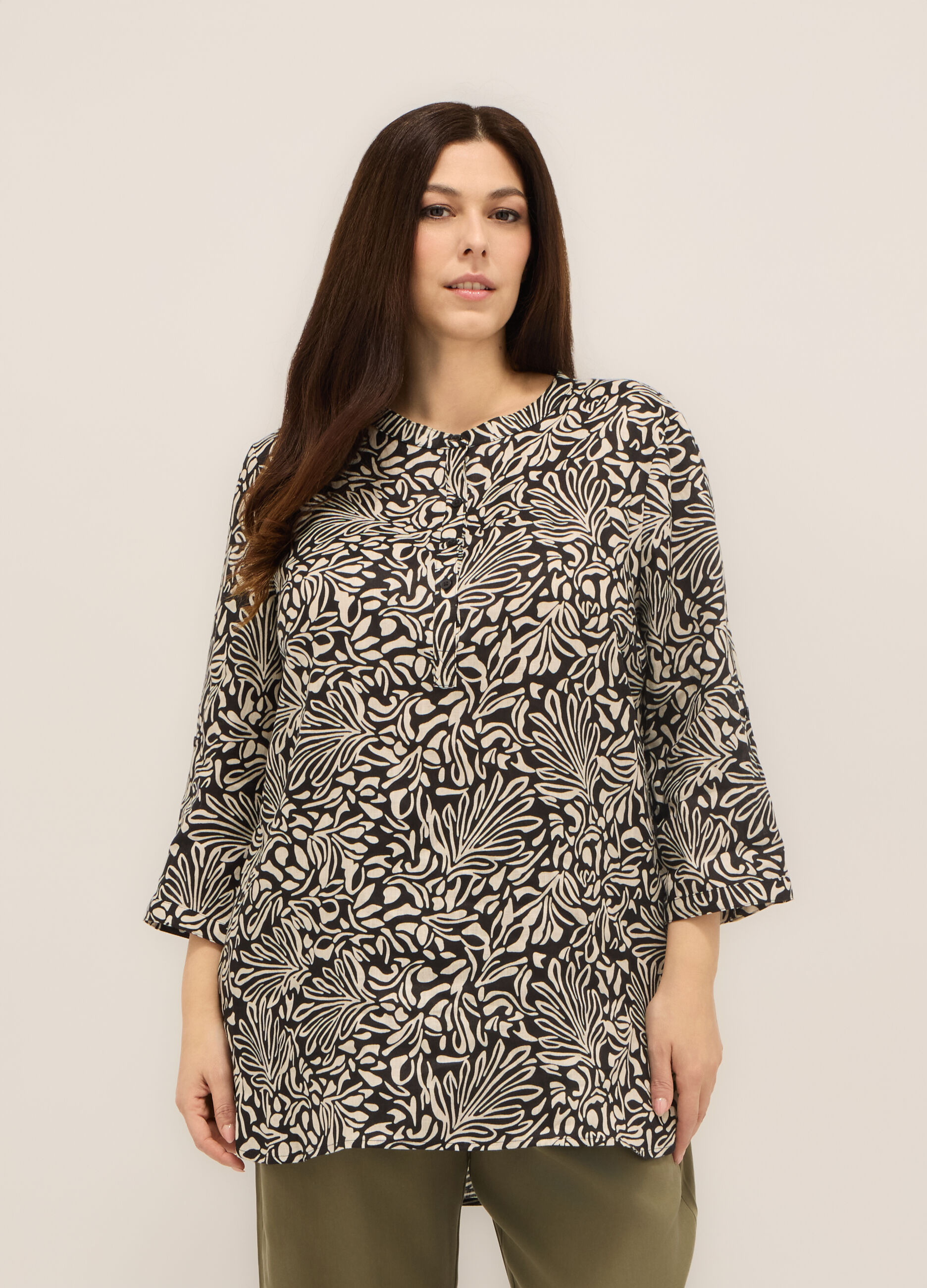 Blusa in puro lino con stampa donna curvy_0