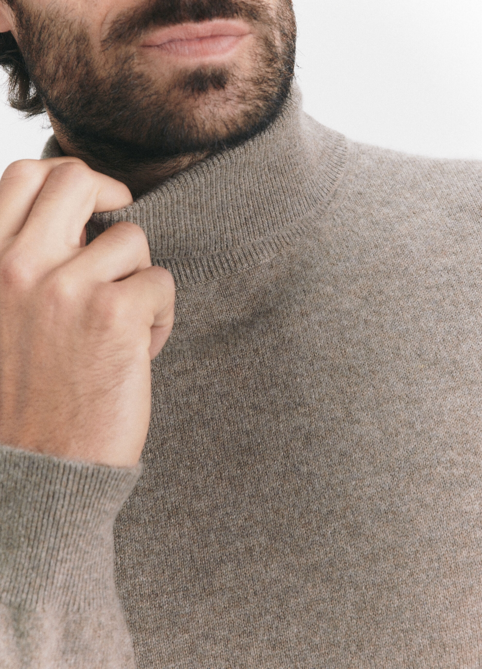 Maglione dolcevita in cashmere uomo