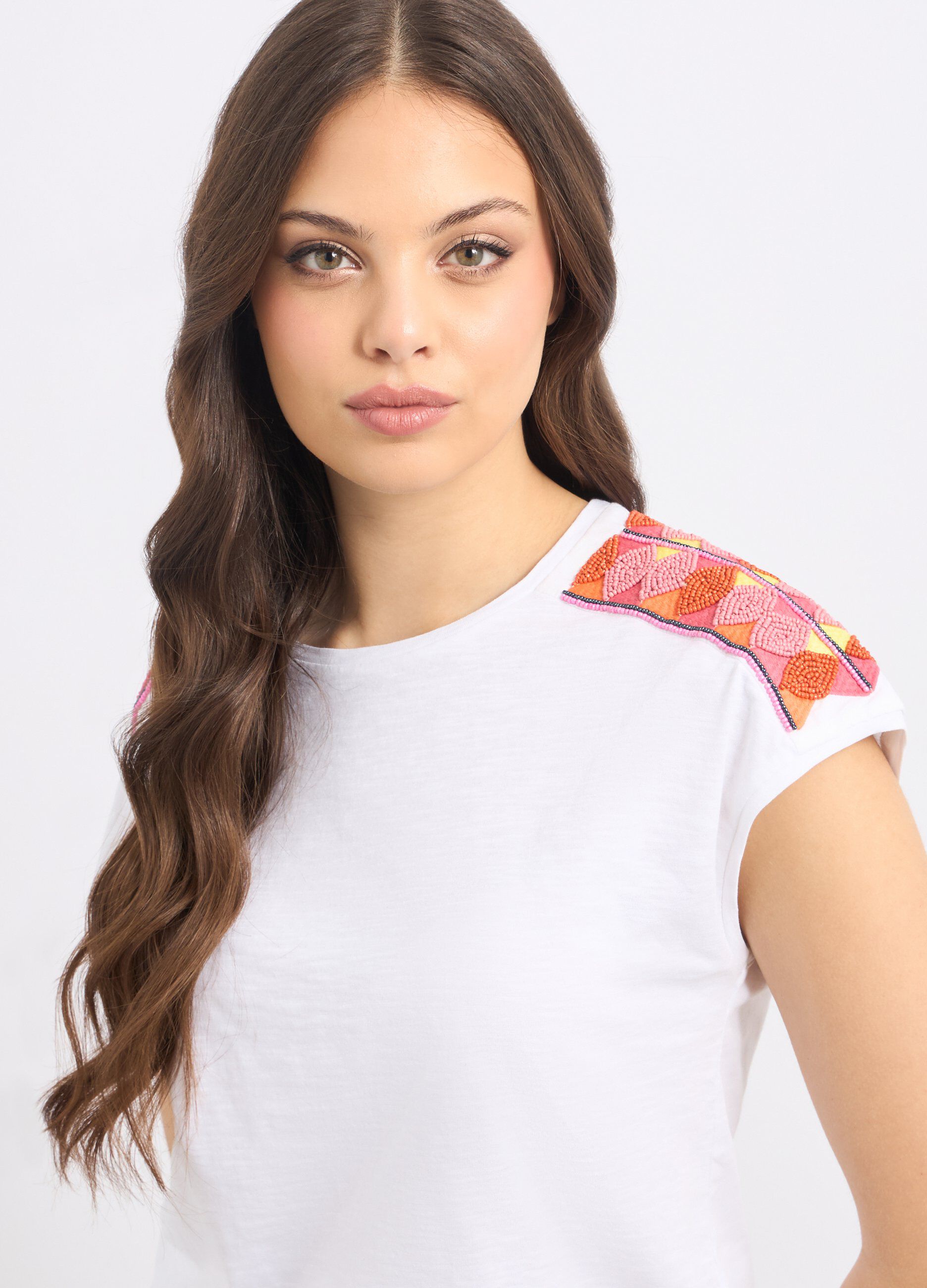 T-shirt in puro cotone con applicazioni donna_2