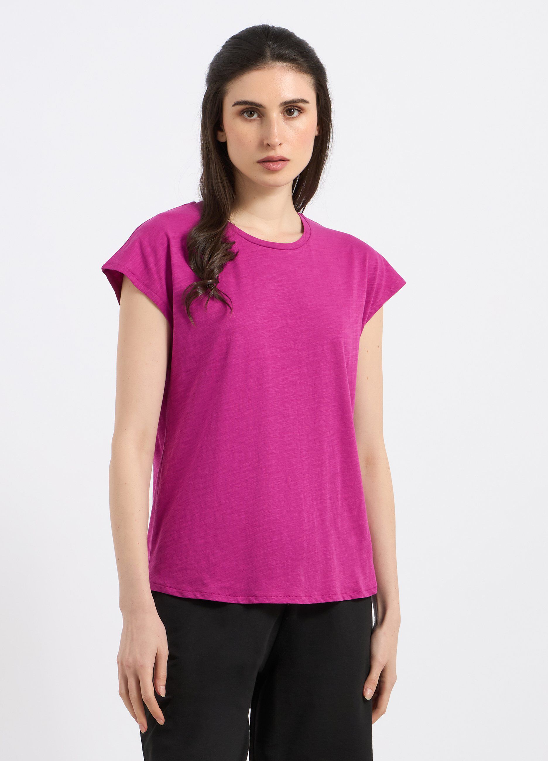 T-shirt smanicata in puro cotone donna_0