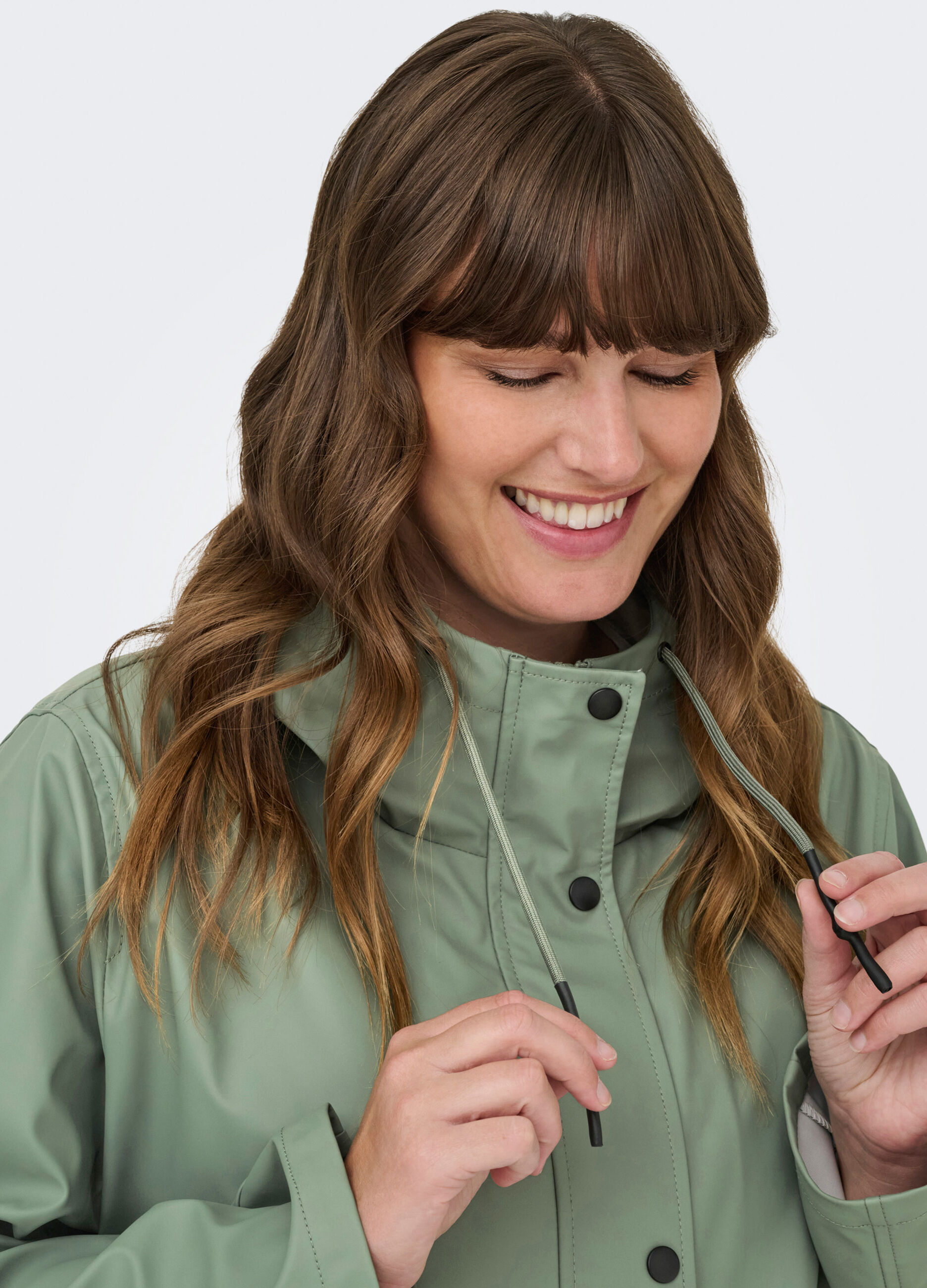 Impermeabile con cappuccio_4