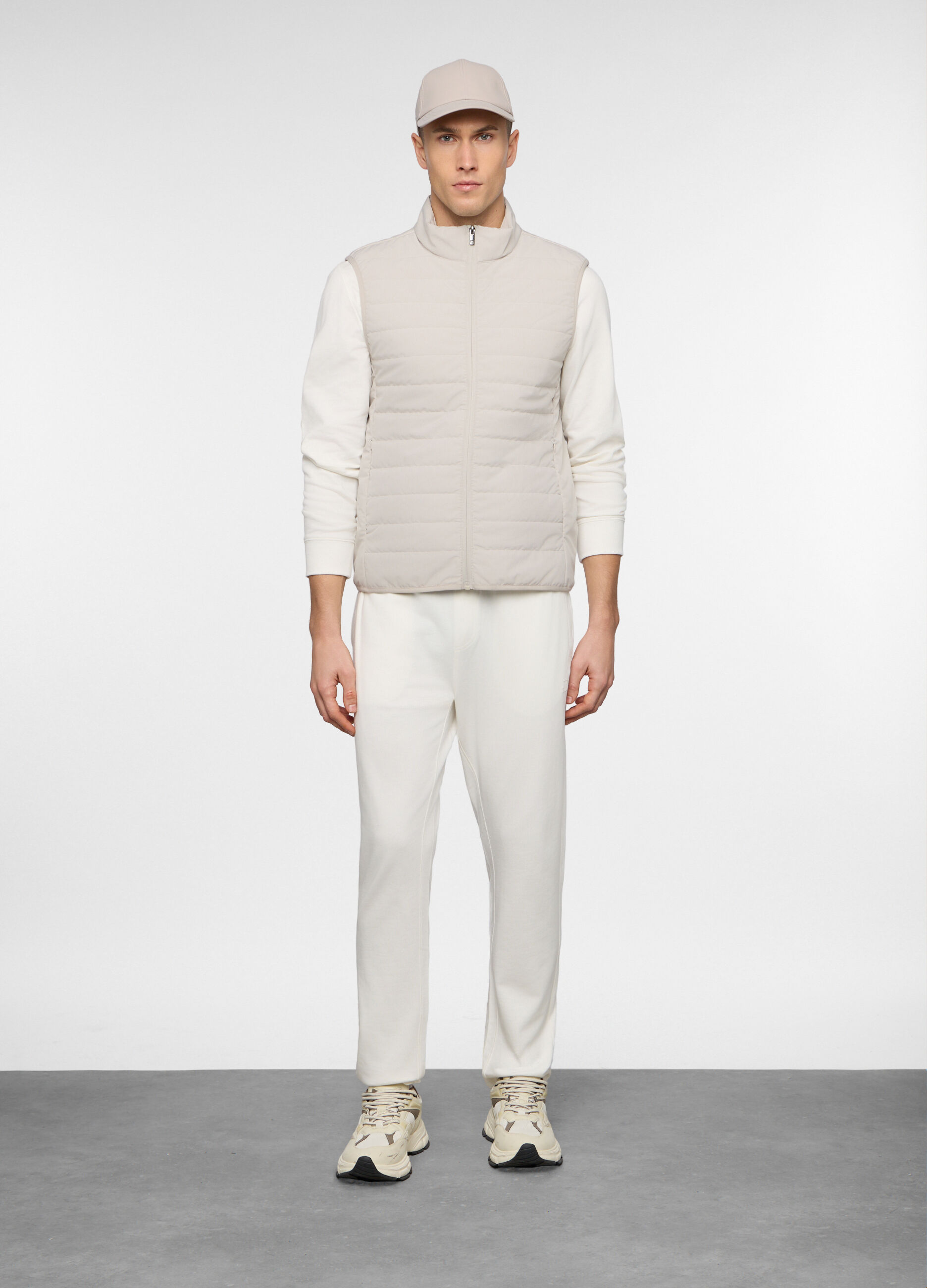 Gilet trapuntato con zip uomo_0