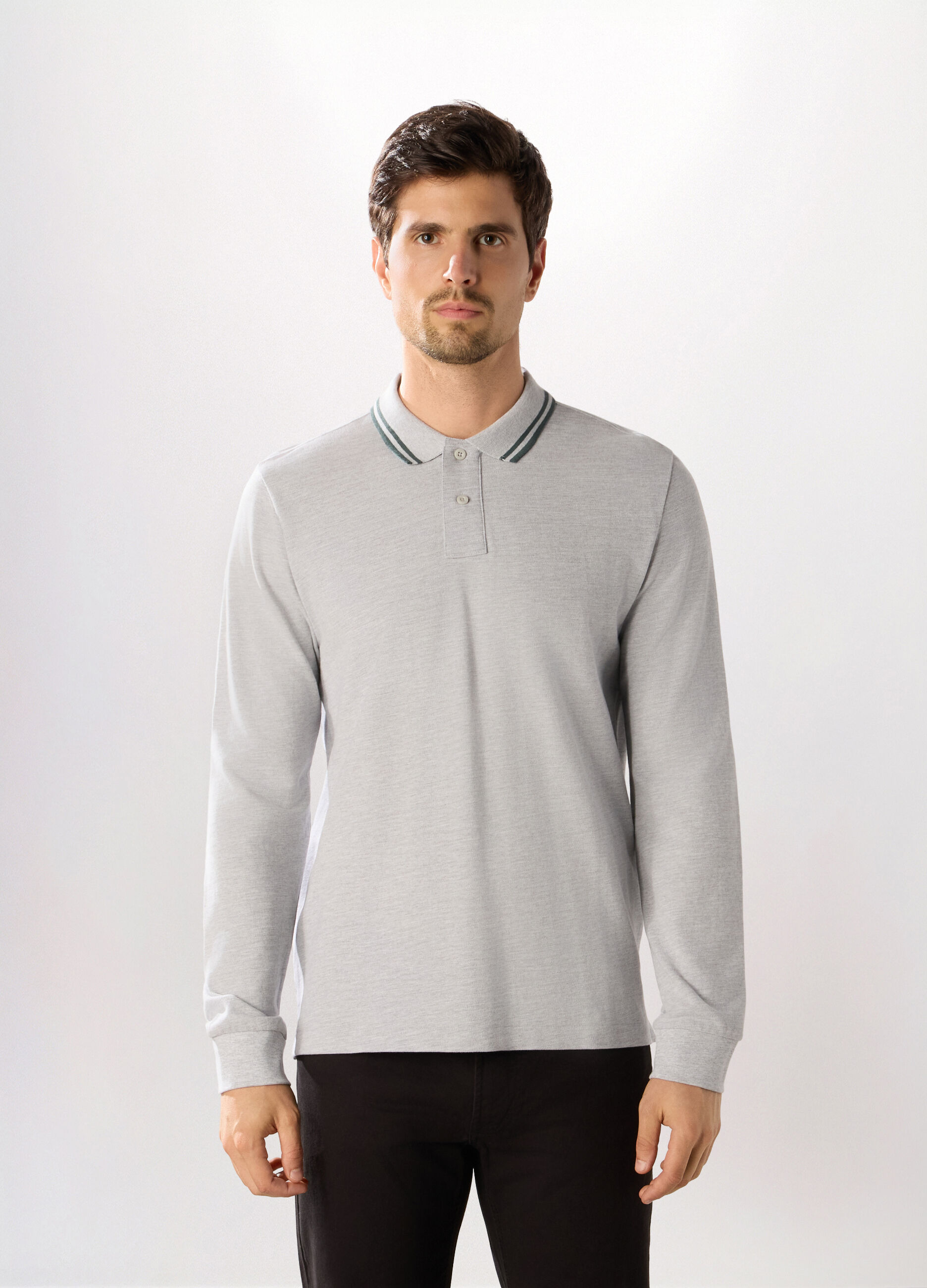 Polo con colletto a contrasto in cotone piquet uomo_0