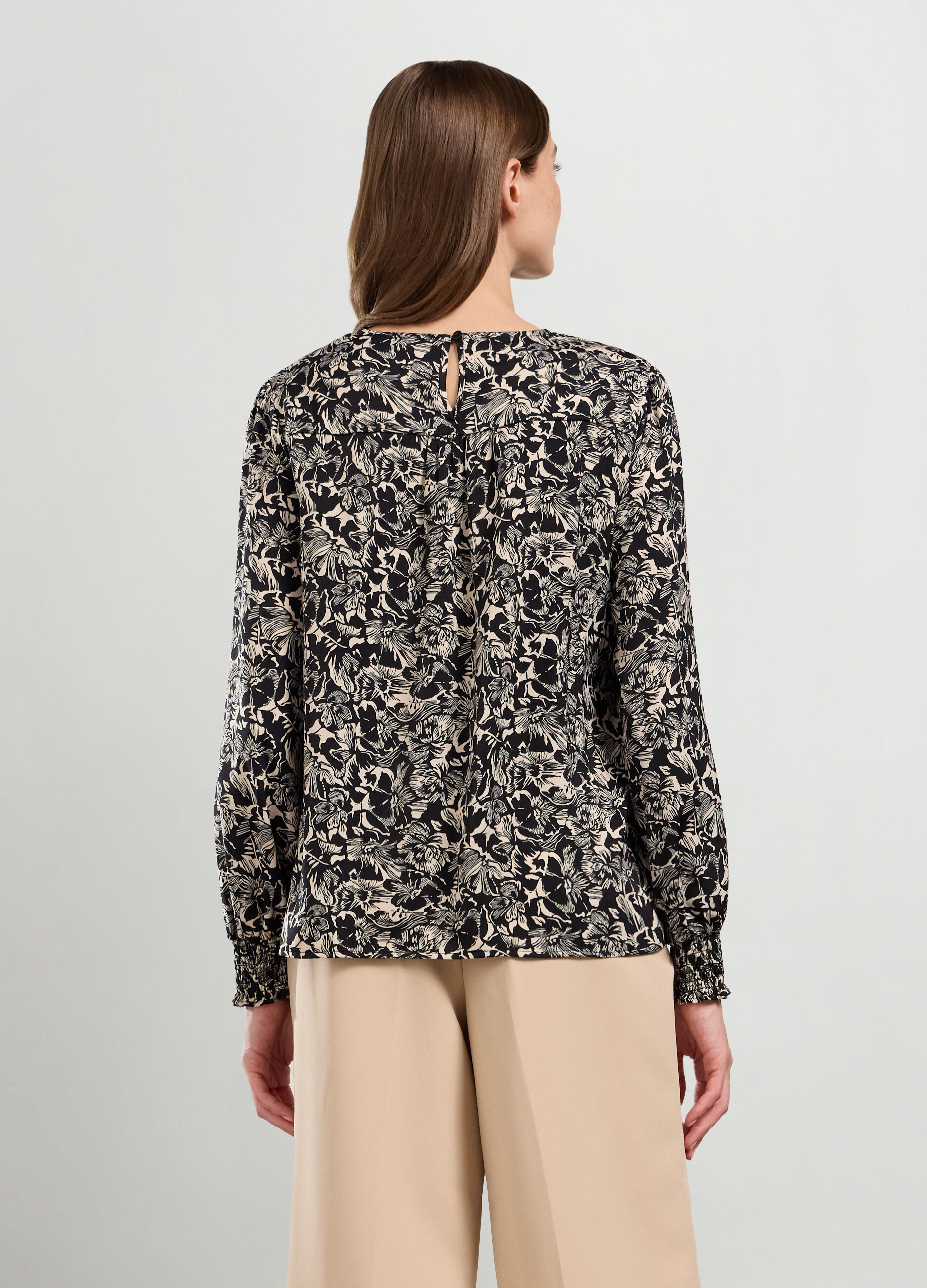 Blusa con stampa floreale donna_1
