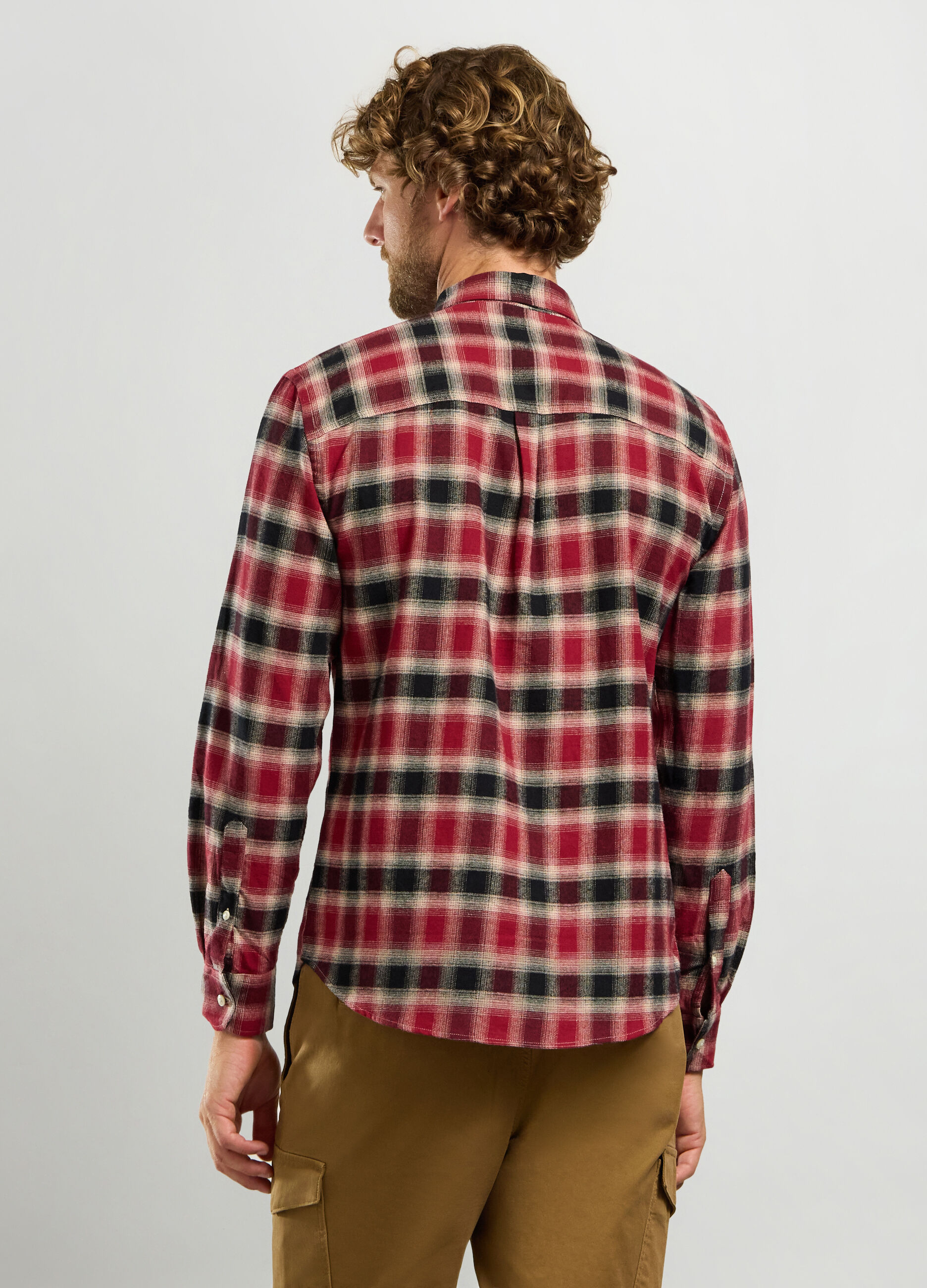 Camicia regular fit con colletto button down in flanella uomo_1