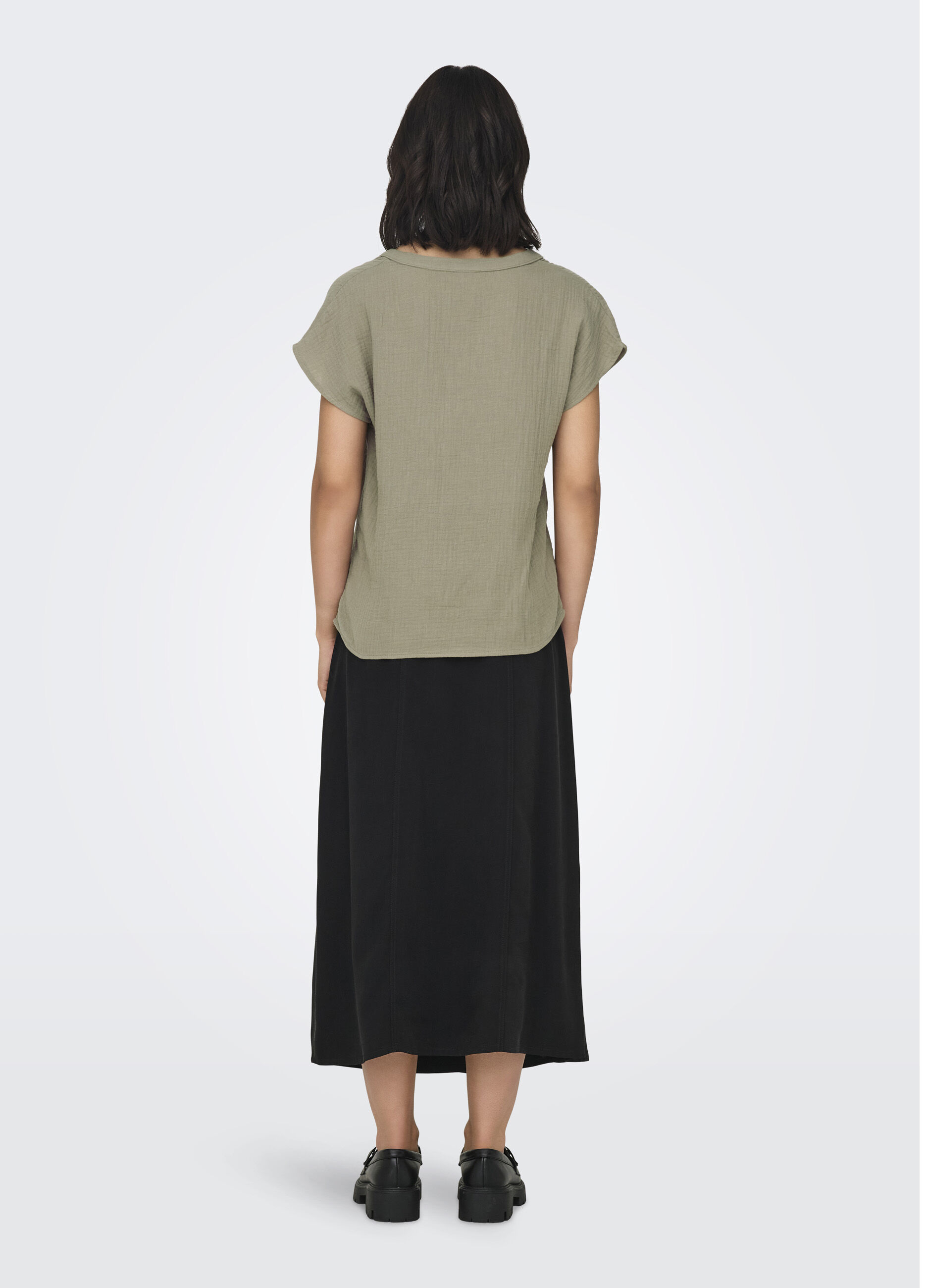 Top con scollo a V_1