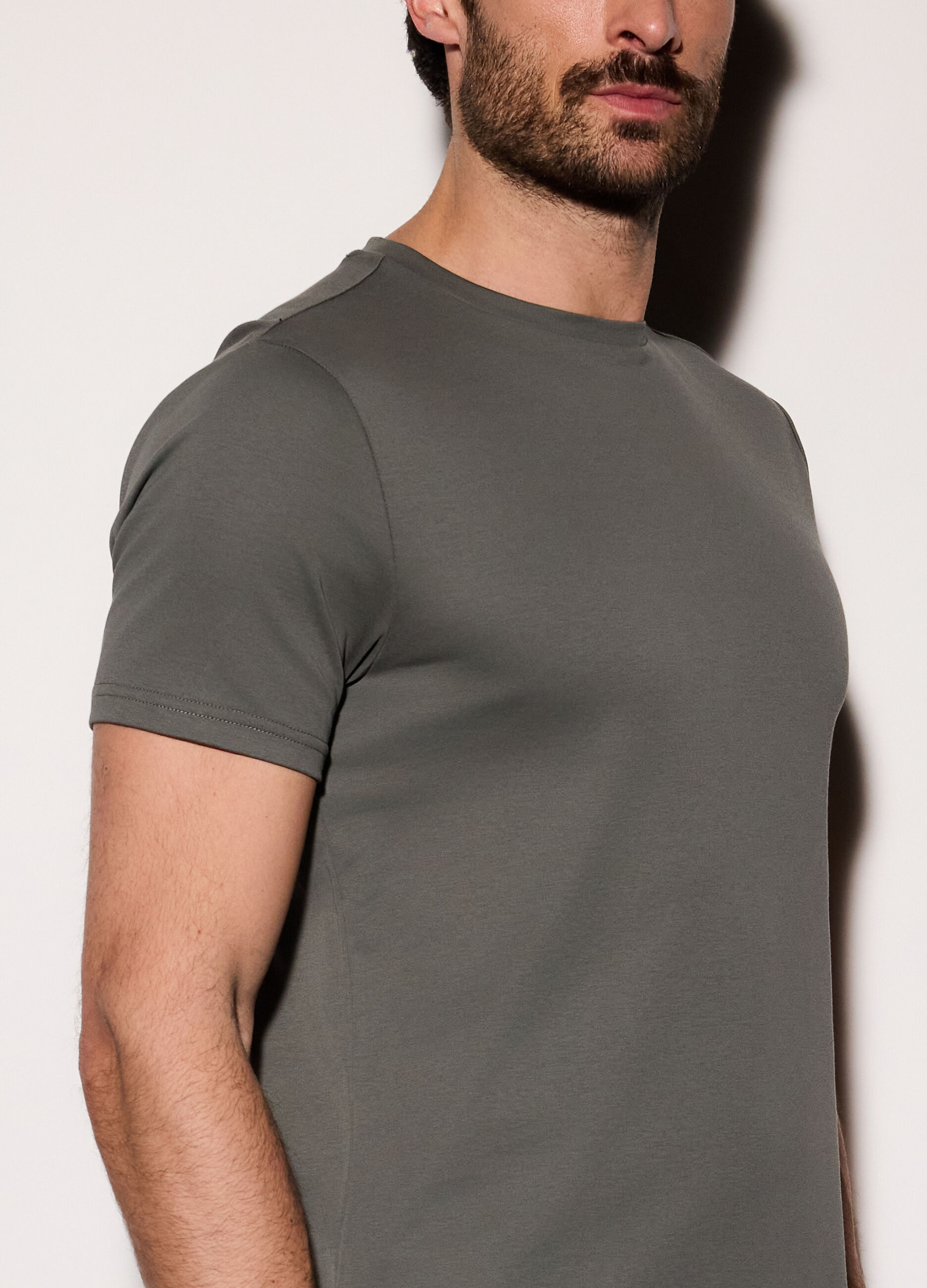 T-shirt slim fit in jersey di cotone uomo_2