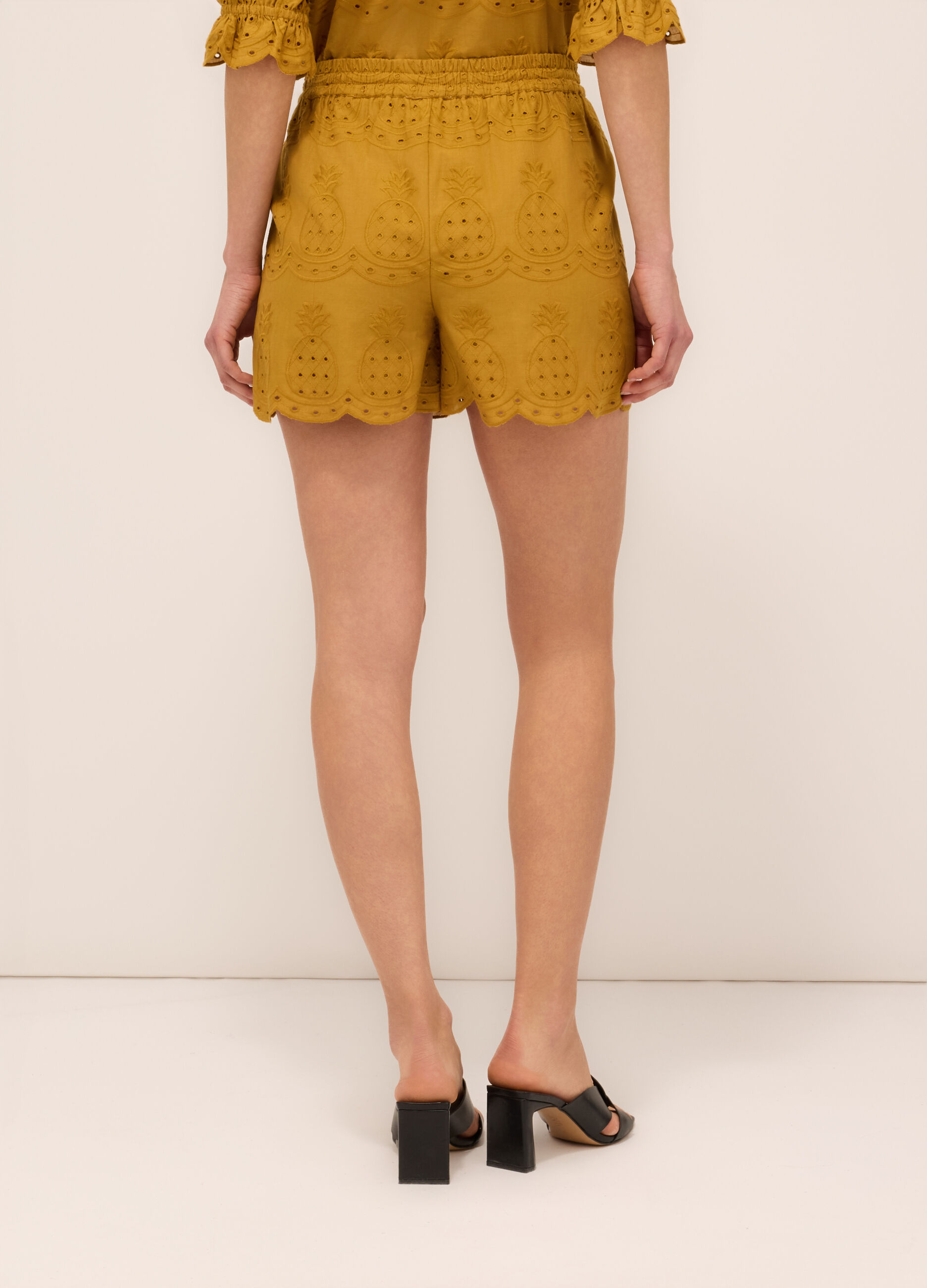 Shorts in puro cotone sangallo donna_1