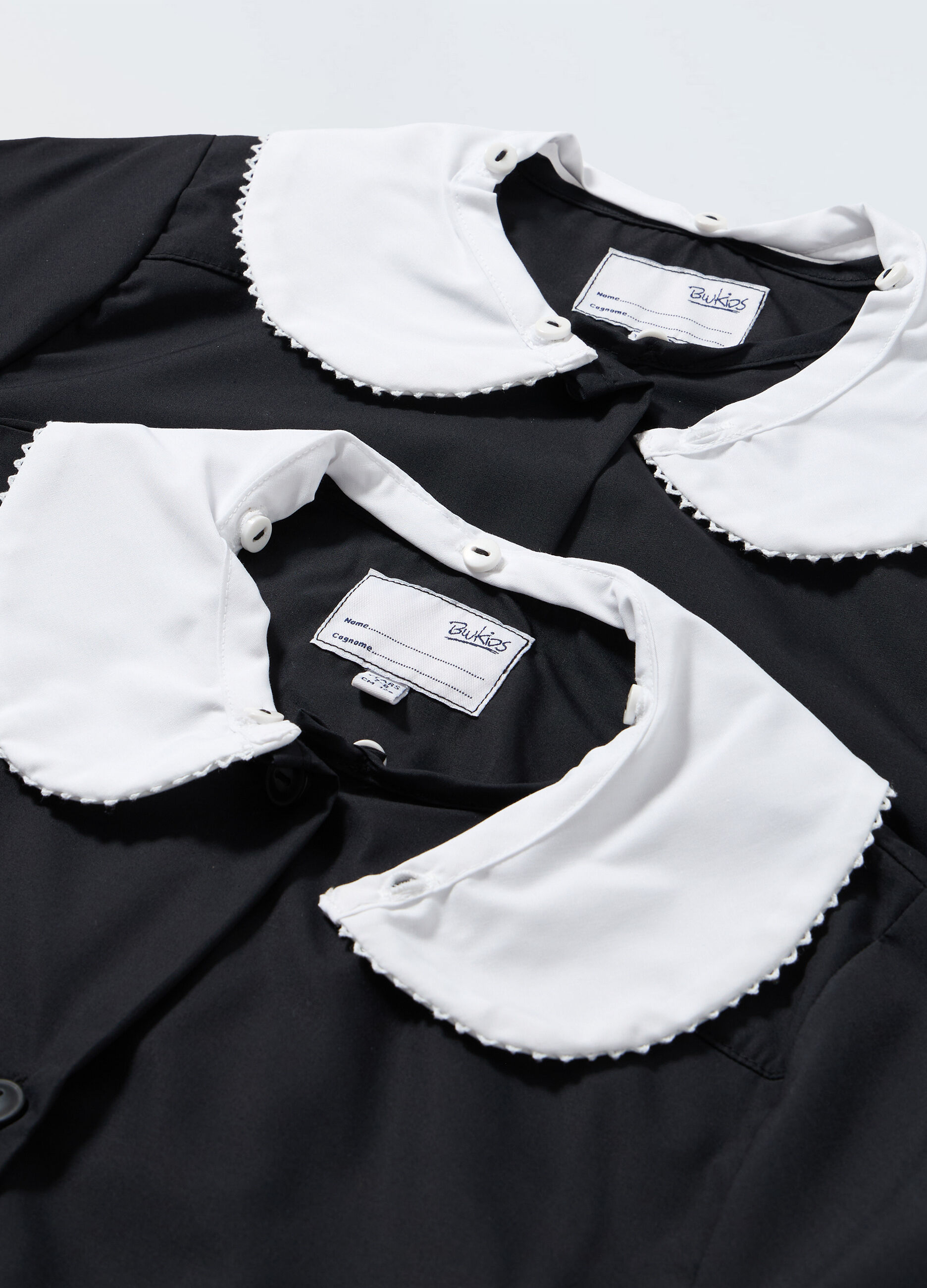 Grembiule con colletto lavorato bambina_1