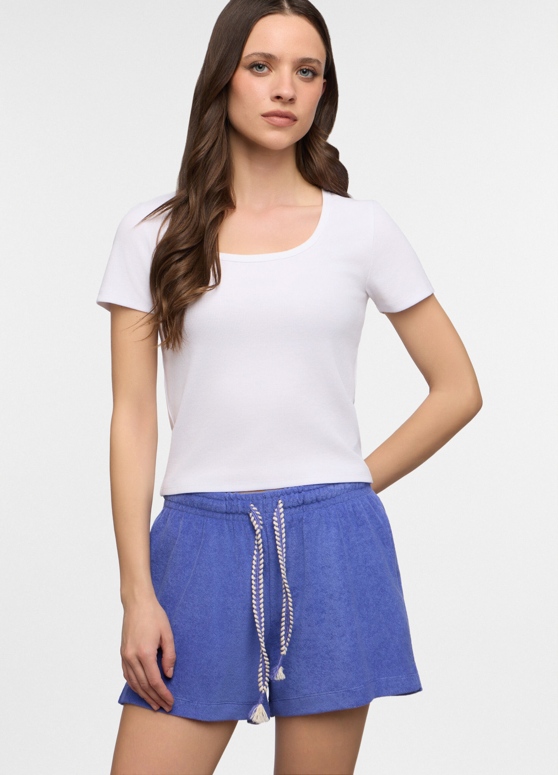 T-shirt con scollo rotondo fitted donna_0