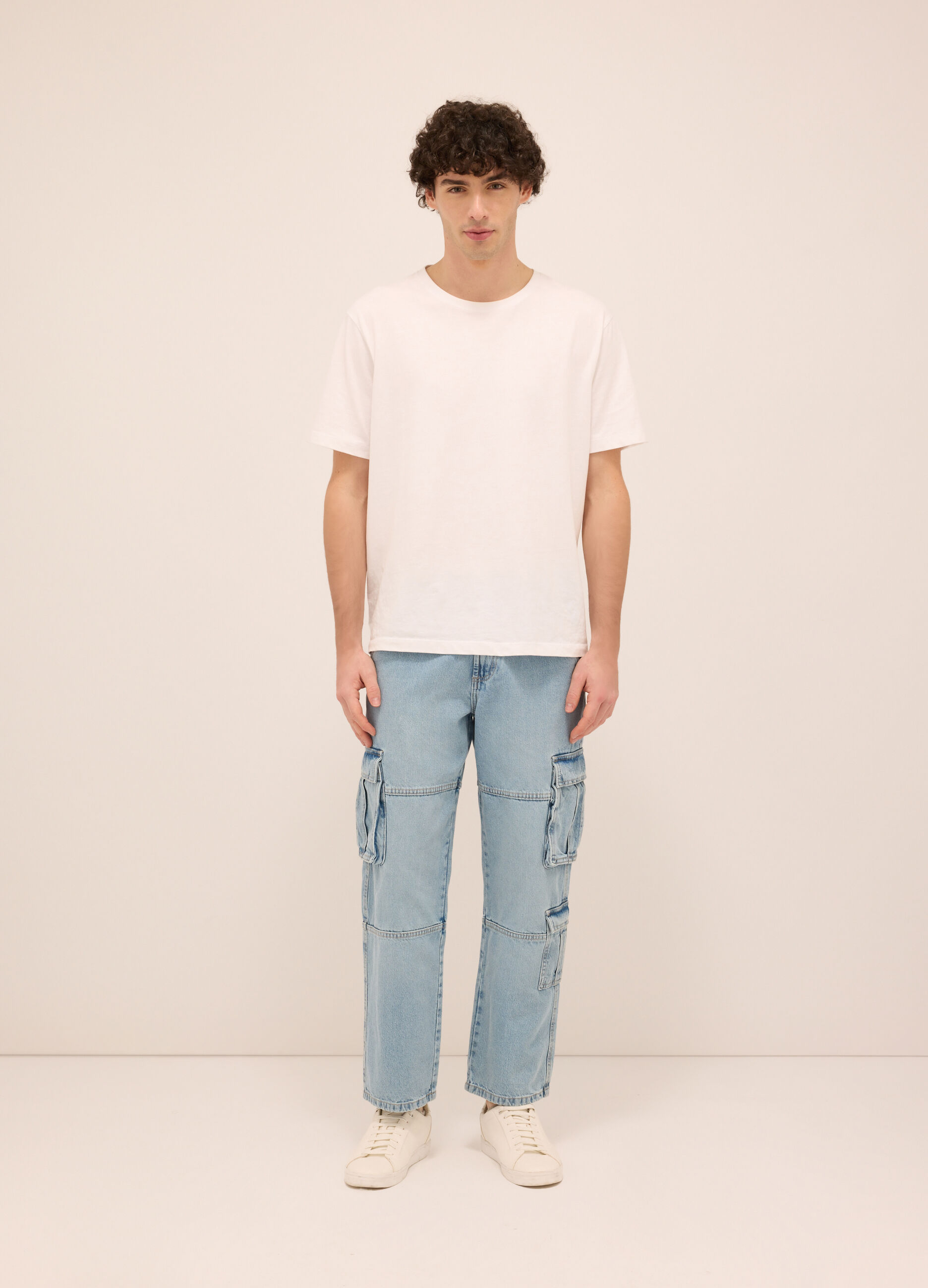 Jeans cargo in denim di puro cotone uomo_0