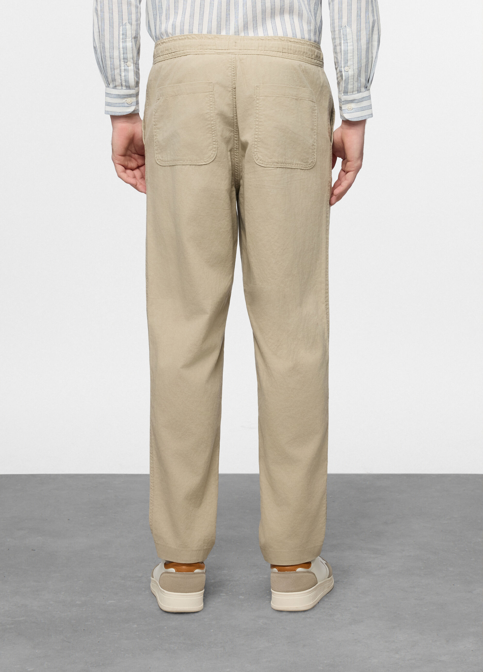 Pantalone chino relaxed fit in misto lino cotone uomo_1