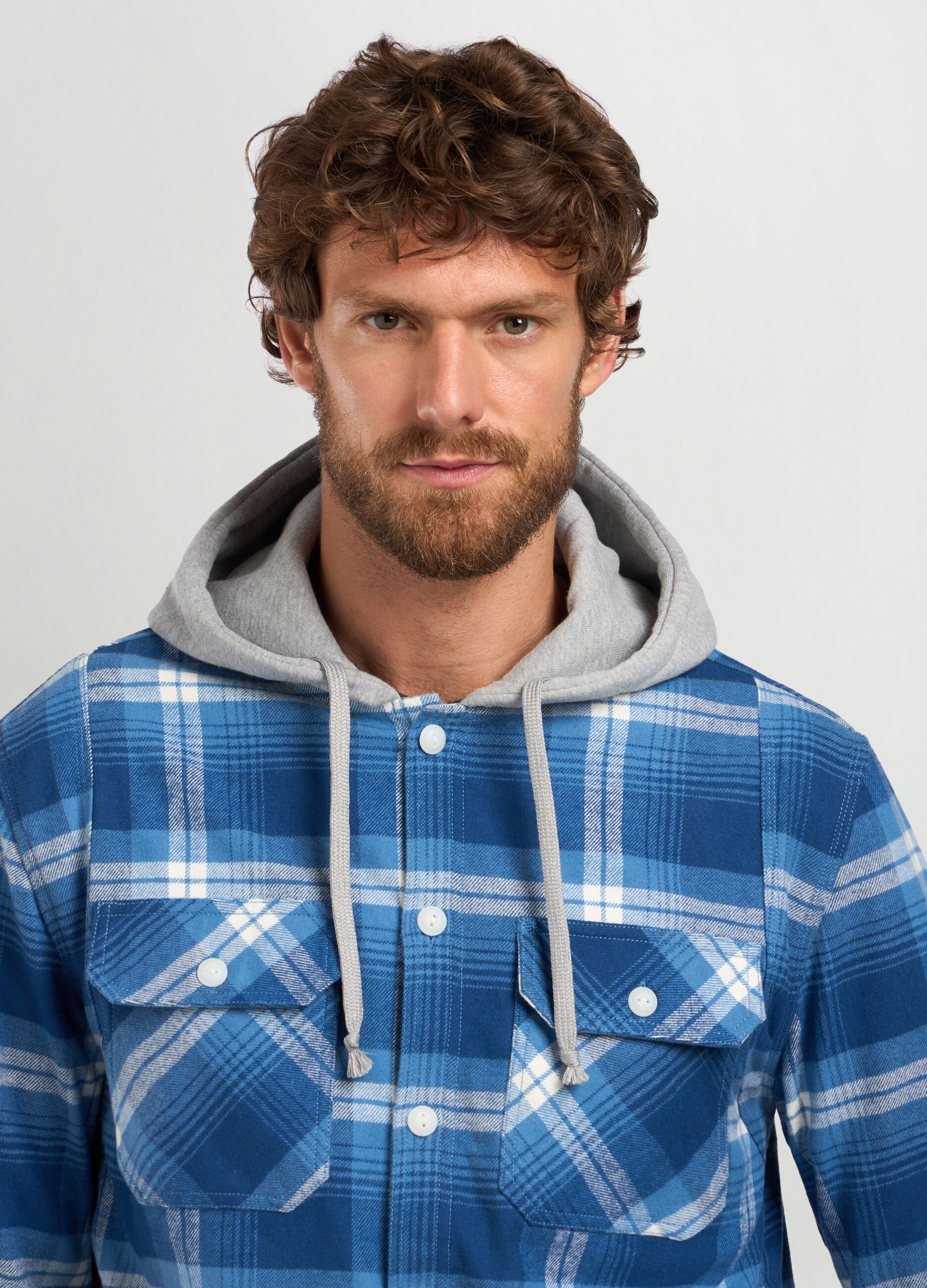 Overshirt i flanella con cappuccio uomo_2