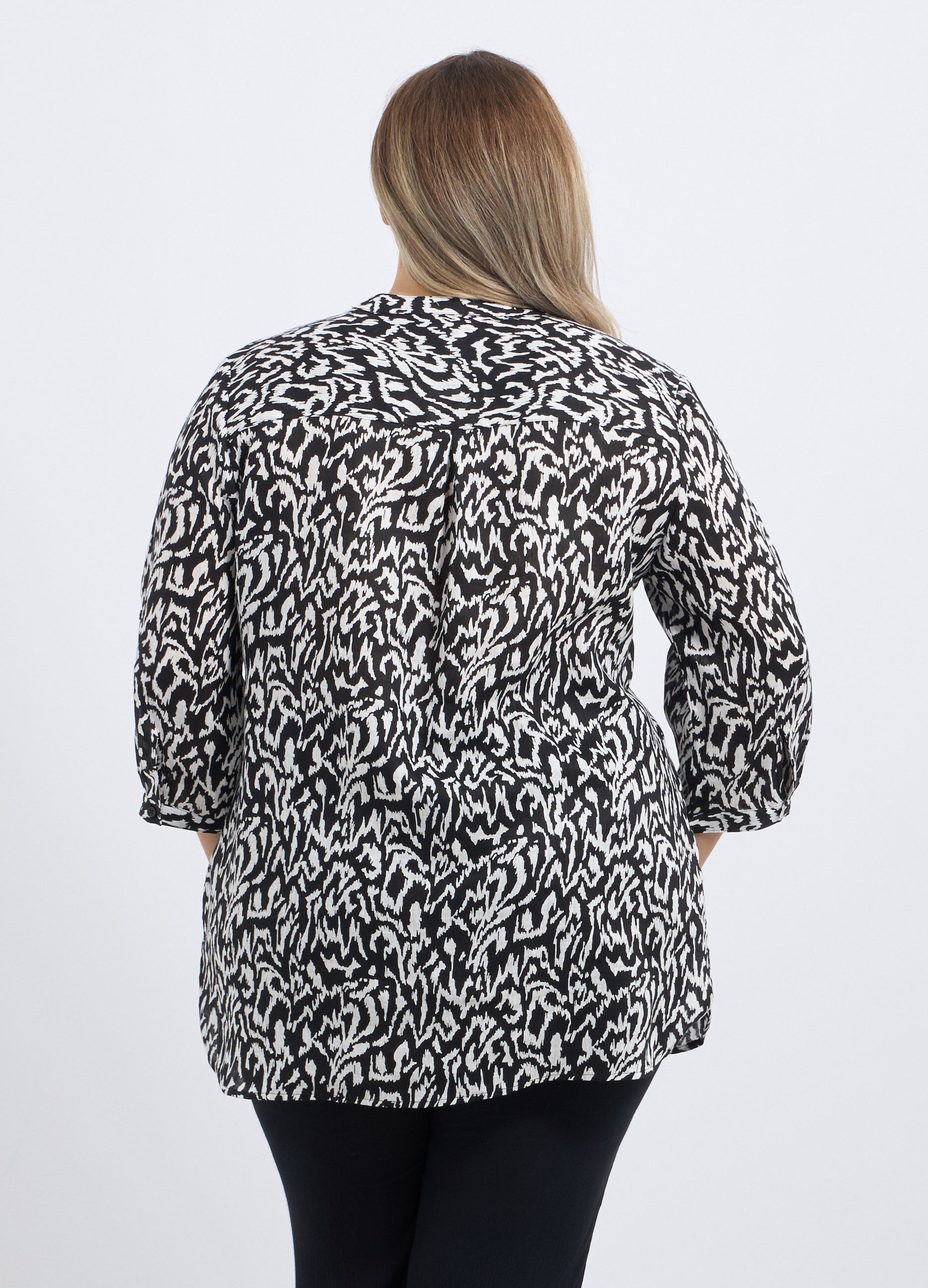 Blusa in puro lino con stampa donna curvy_1