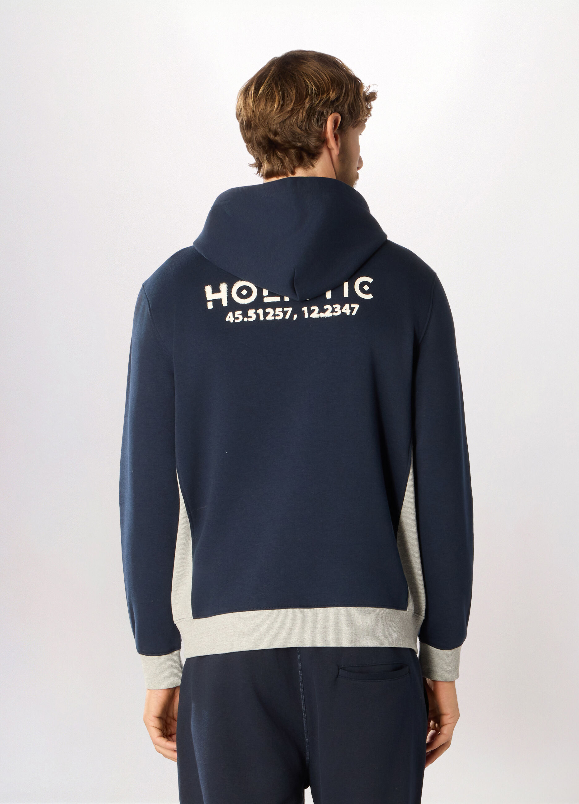 Felpa sportiva con cappuccio uomo_1