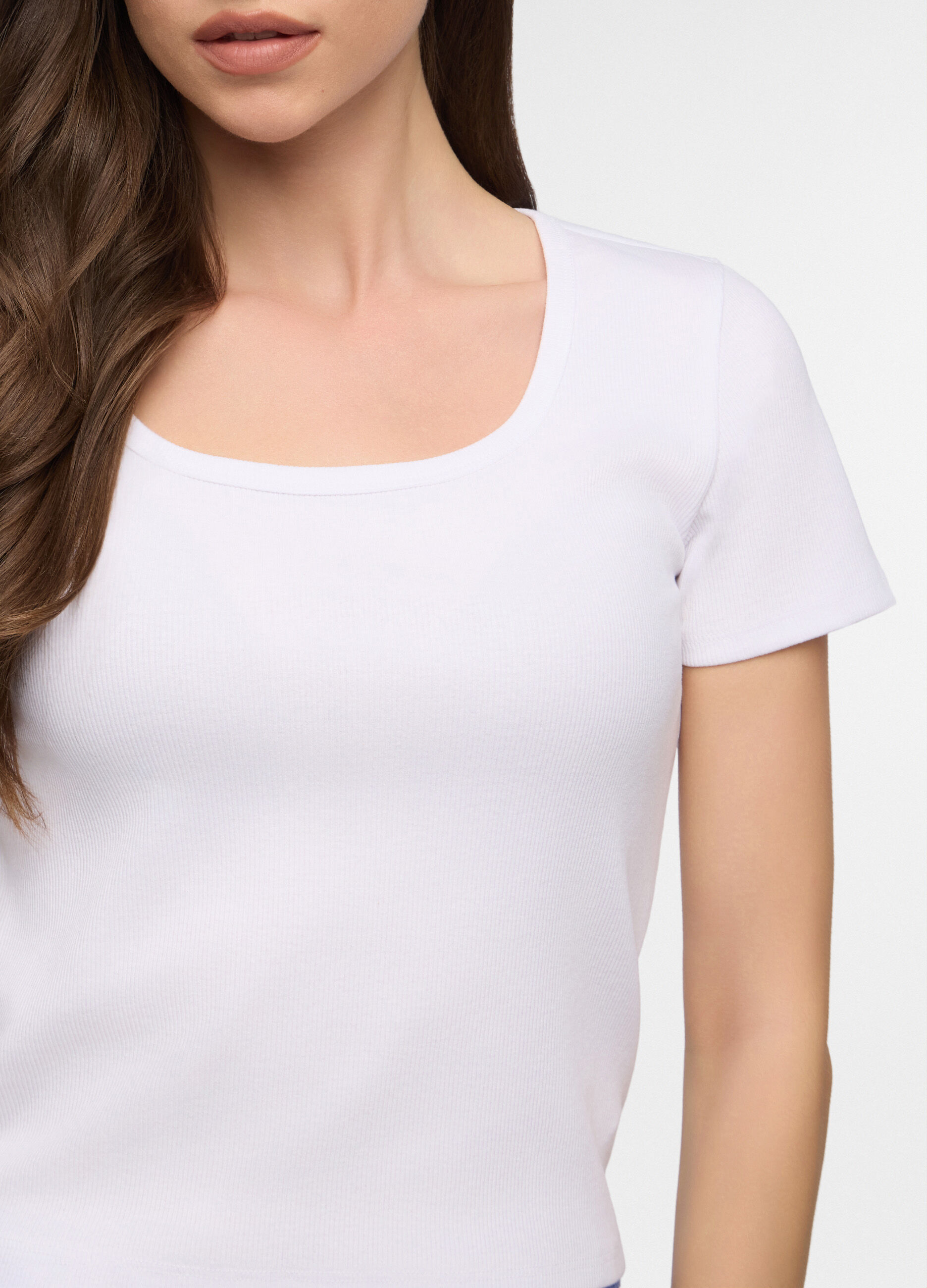 T-shirt con scollo rotondo fitted donna_2