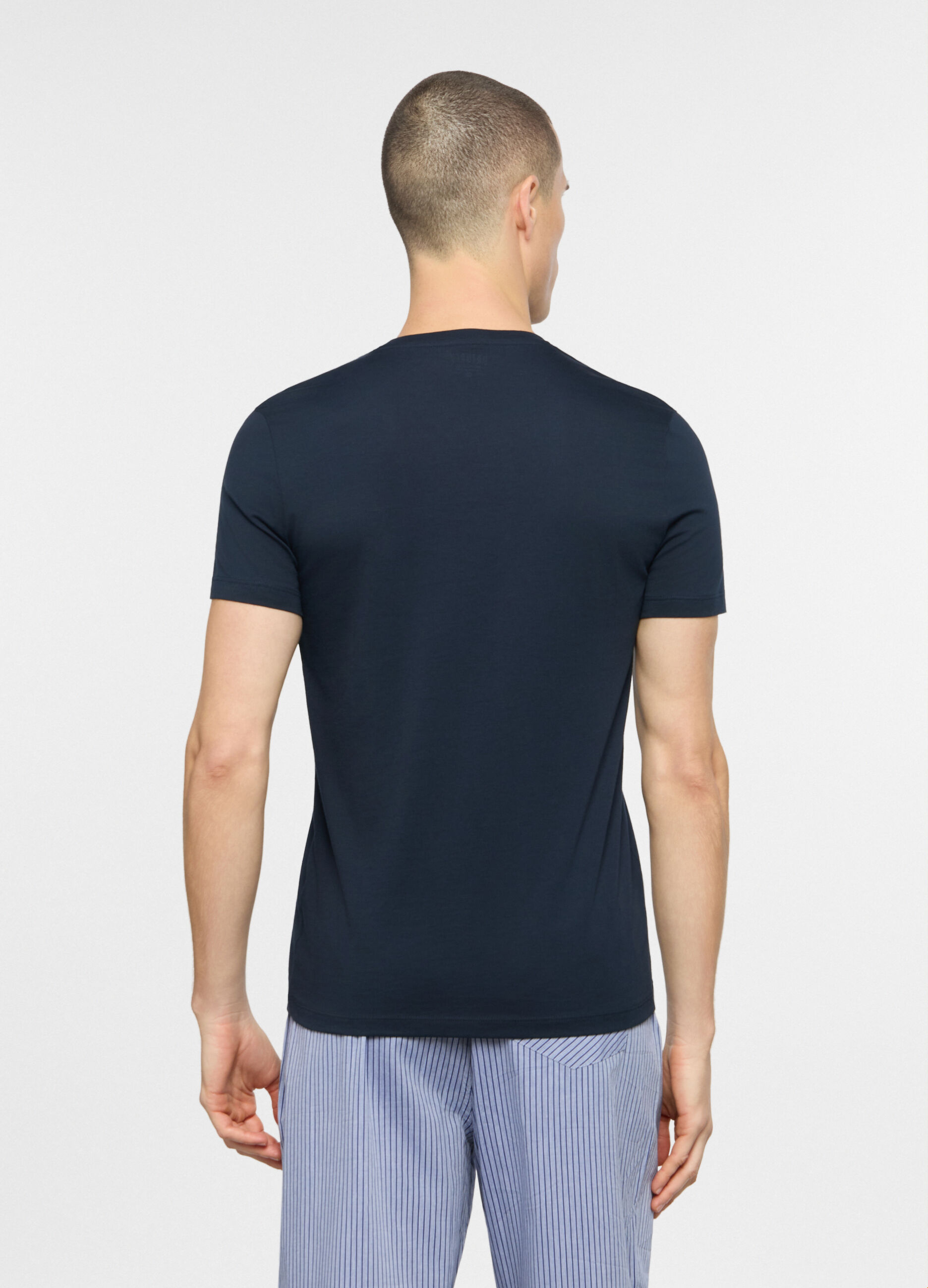 T-shirt scollo a V in jersey di cotone uomo_1