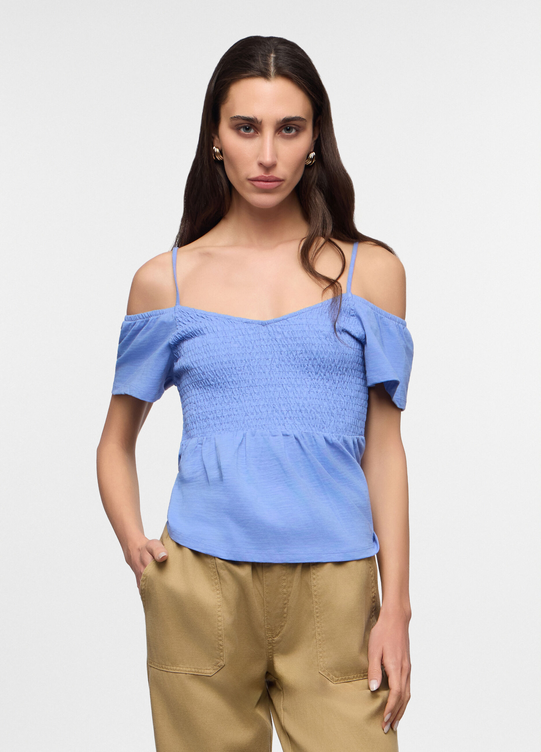 T-shirt fitted con scollo dritto donna