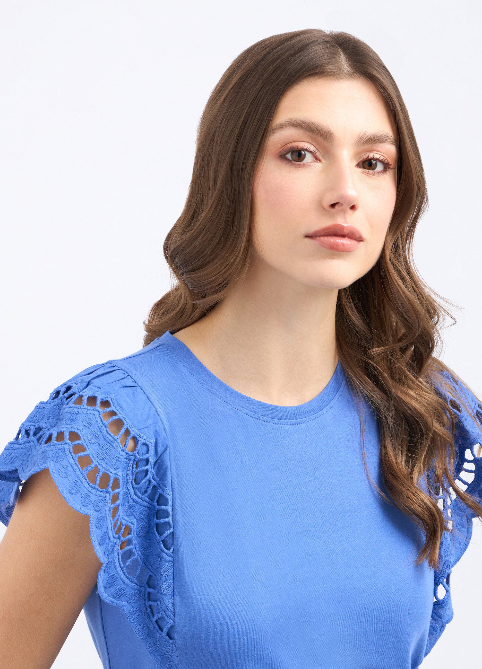 T-shirt con maniche ad aletta lavorate donna_2