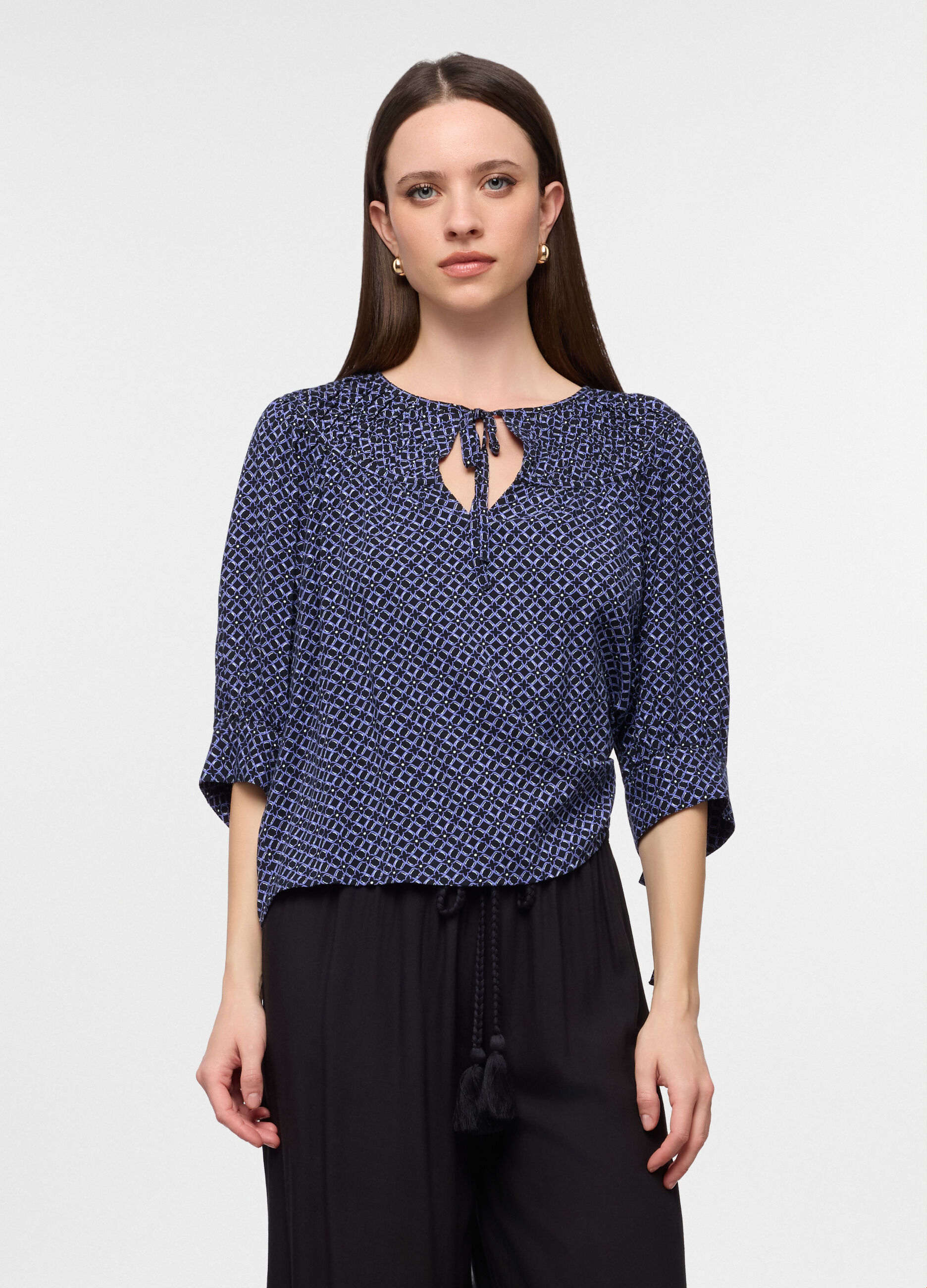 Blusa regular fit con scollo rotondo in pura viscosa donna