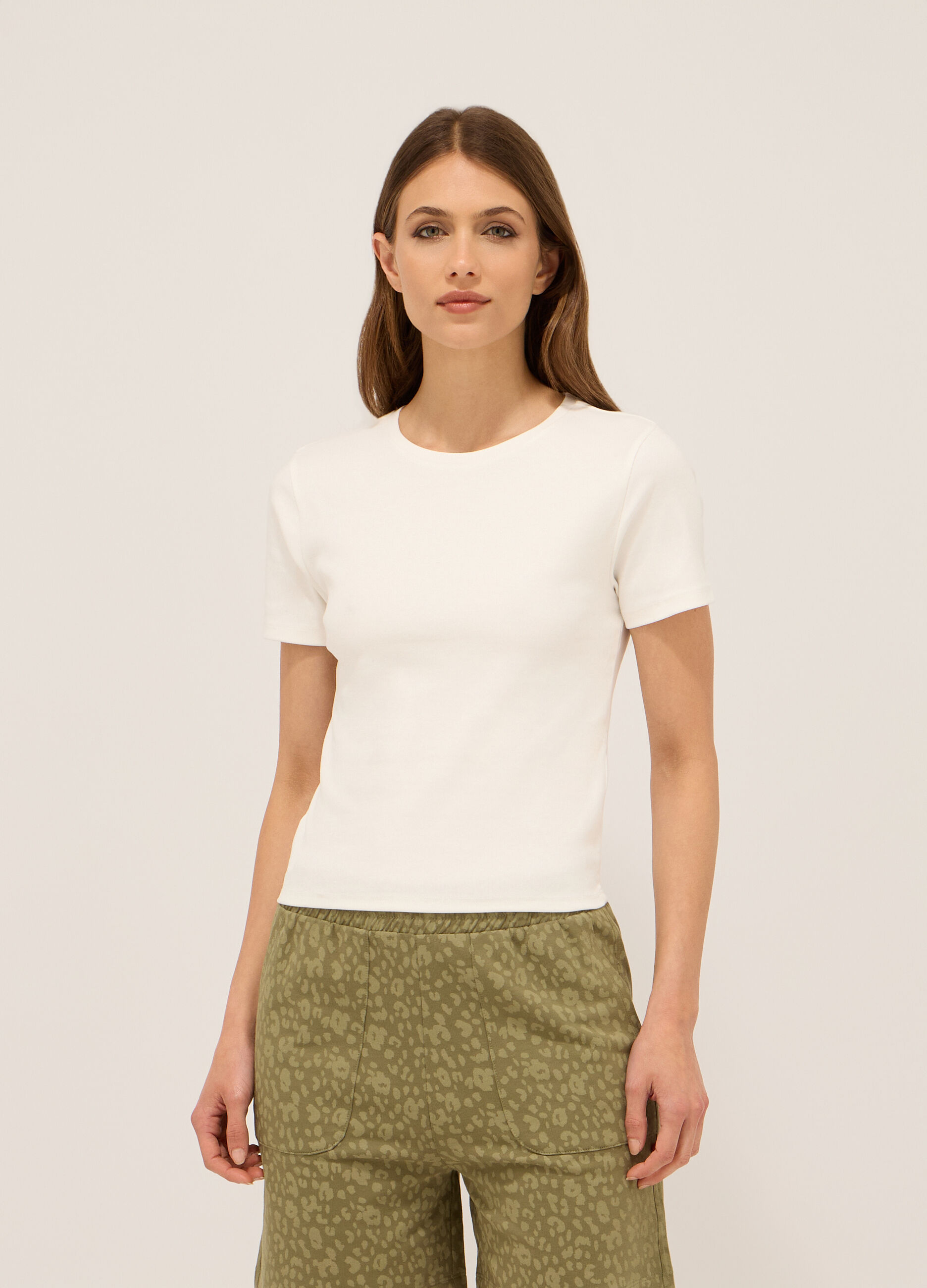 T-shirt in costina di cotone stretch donna_0