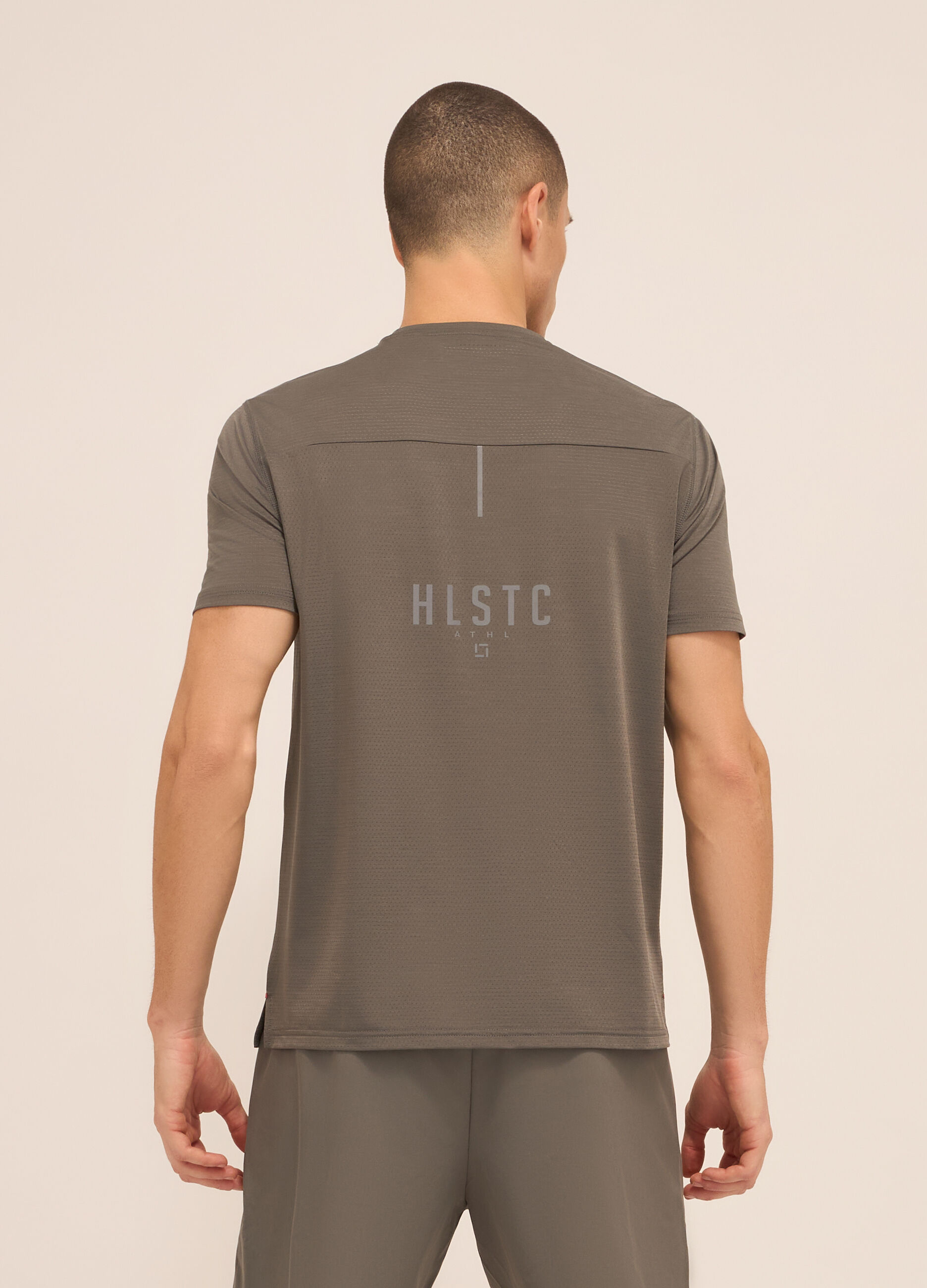 T-shirt tecnica a maniche corte uomo_1