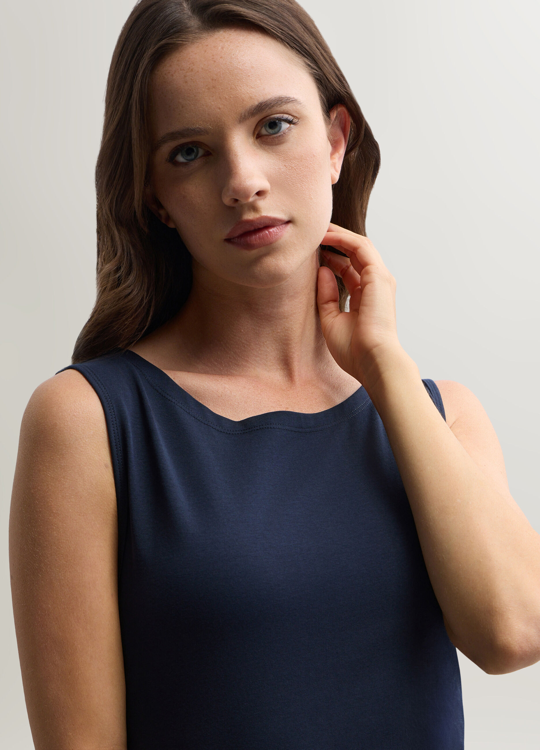 Top girocollo stretch donna