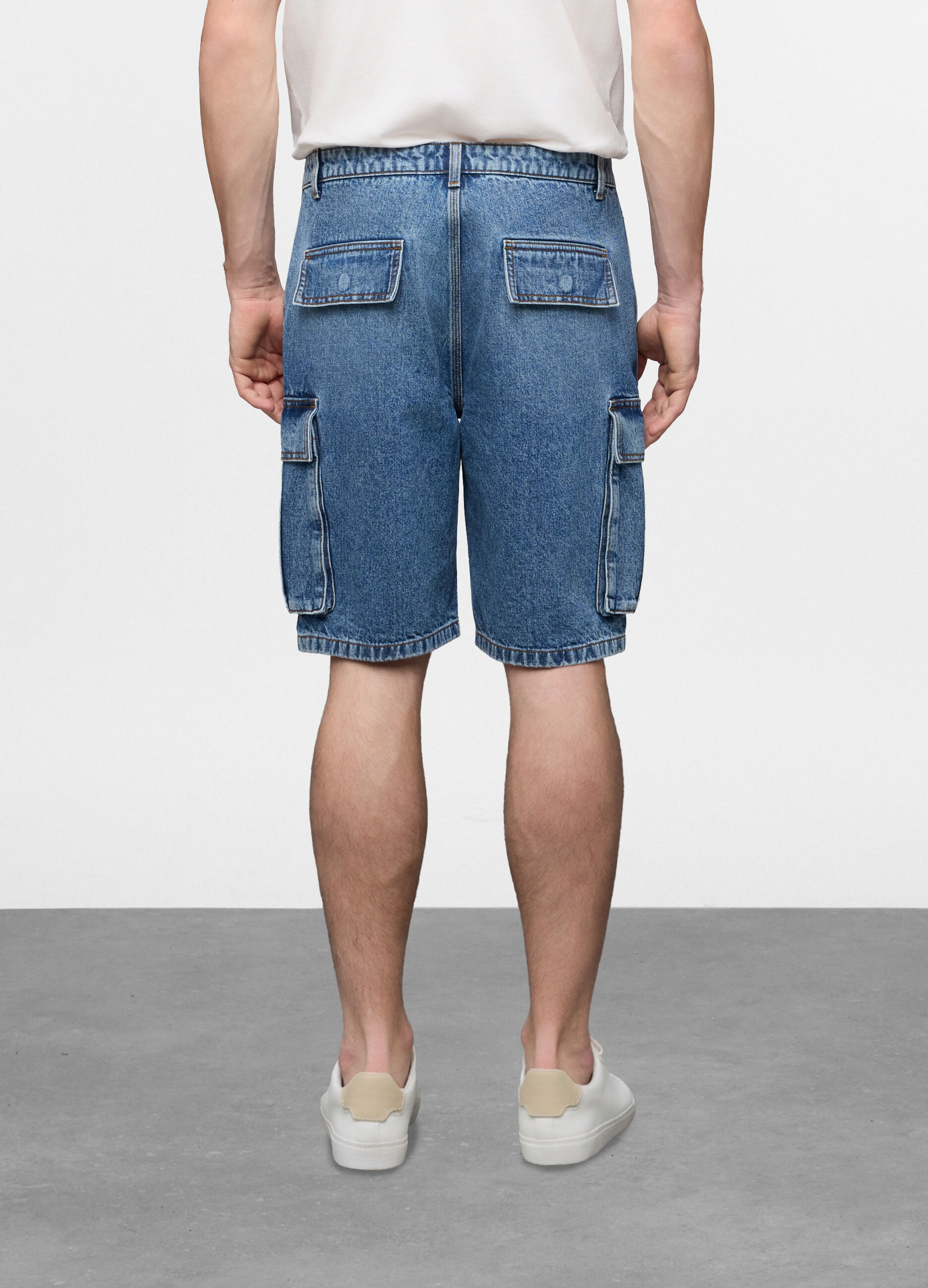 Short cargo in denim di cotone uomo_2