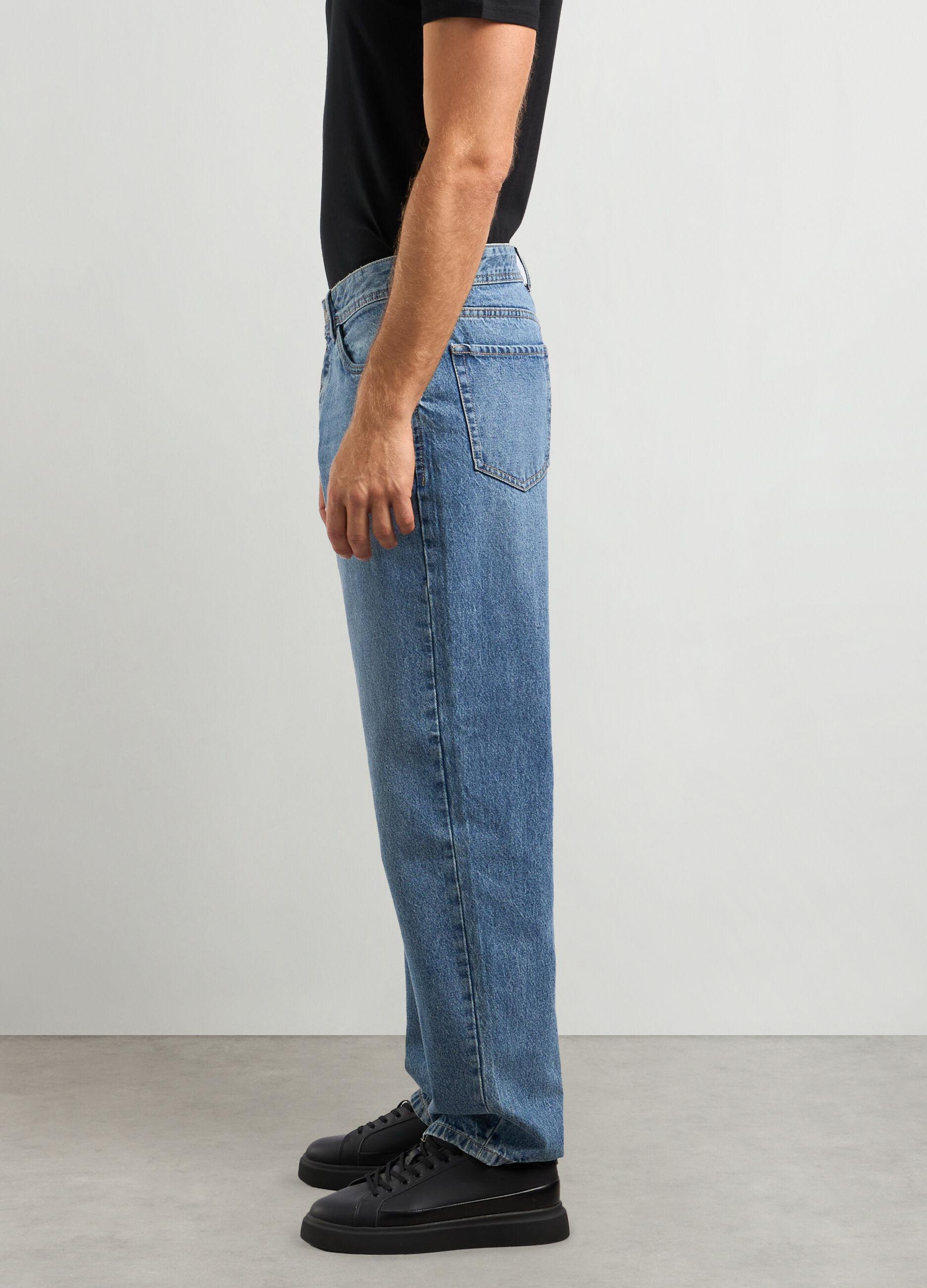 Jeans loose fit in denim di puro cotone uomo_2