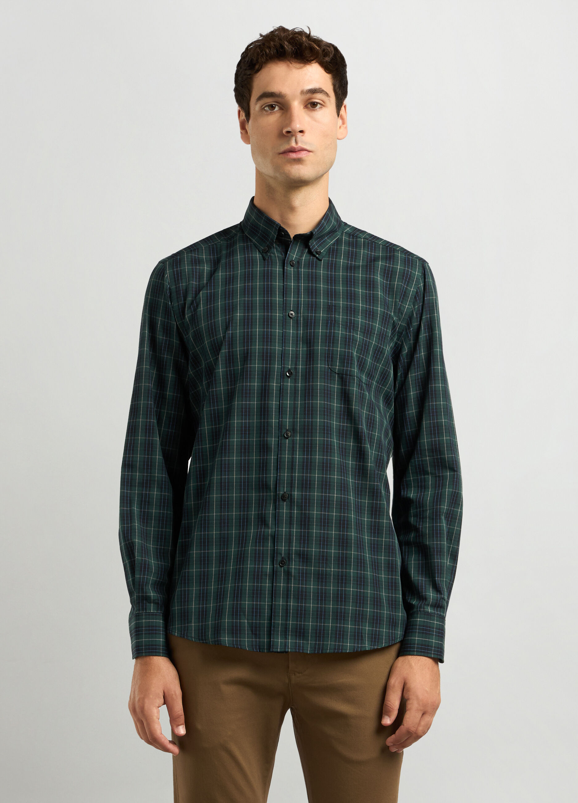 Camicia regular fit colletto button down in misto cotone_0