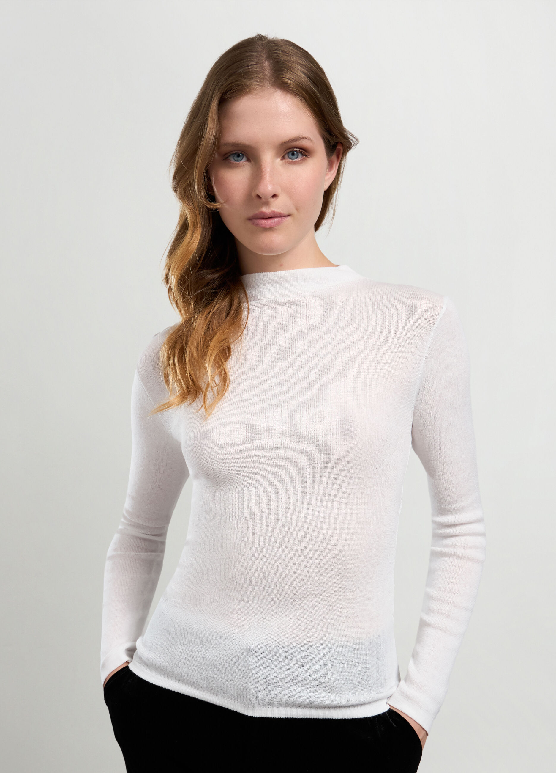 T-shirt in cotone stretch a collo alto donna_2
