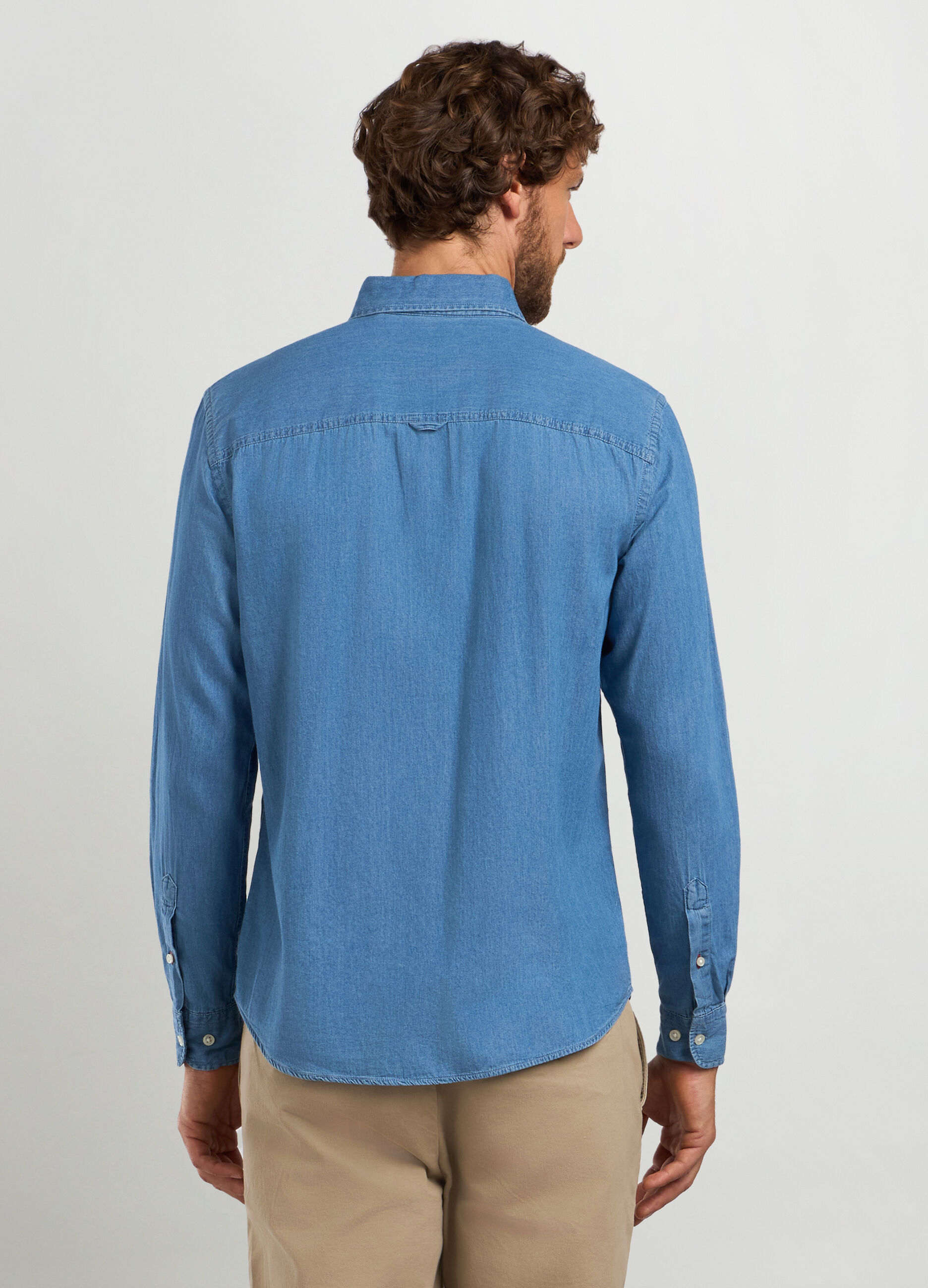 Camicia regular fit colletto button down in denim di cotone uomo_1