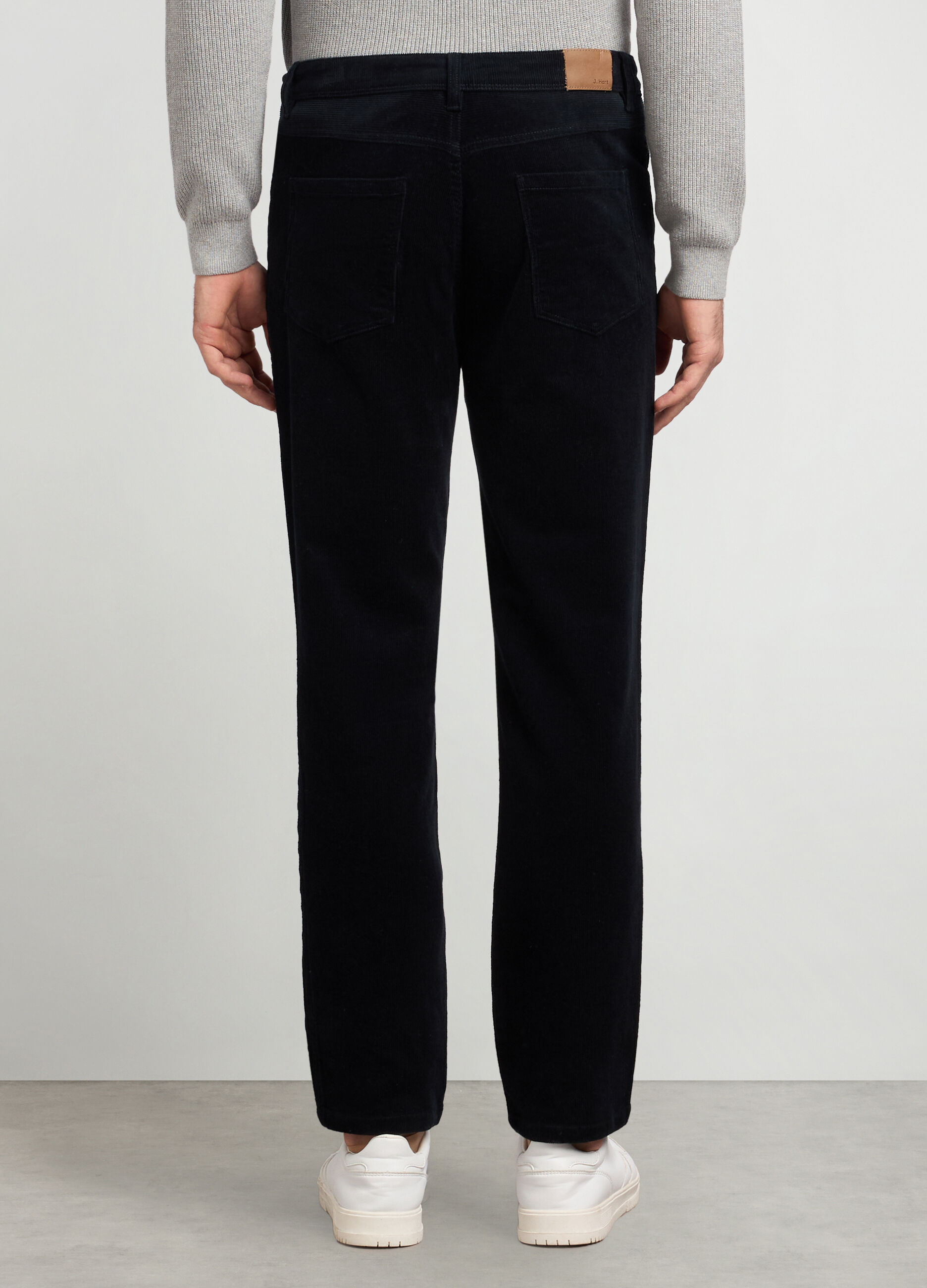 Pantaloni 5 tasche regular fit in velluto a coste uomo_1