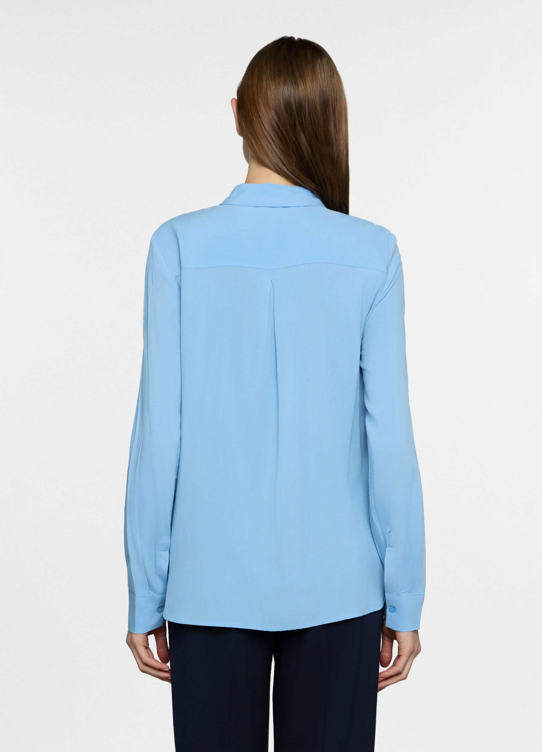 Camicia regular fit con colletto alla francese in pura viscosa donna_1