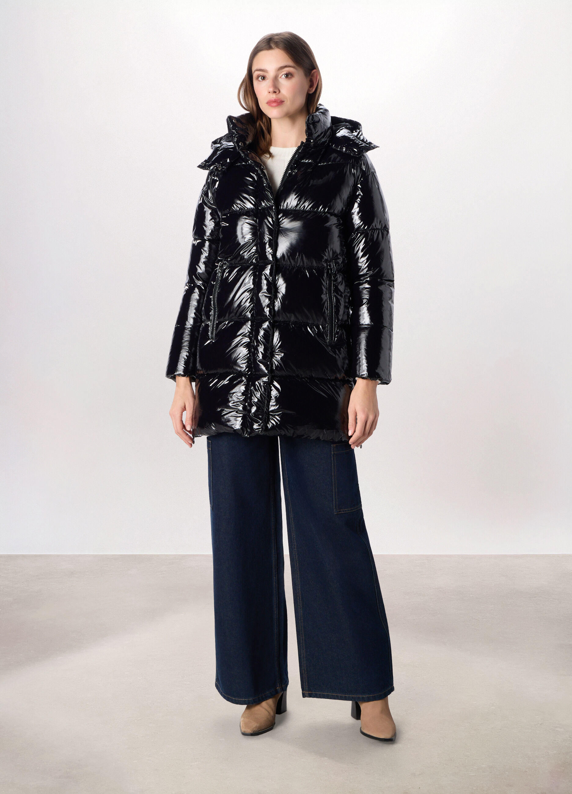 Giubbino imbottito con cappuccio donna_0