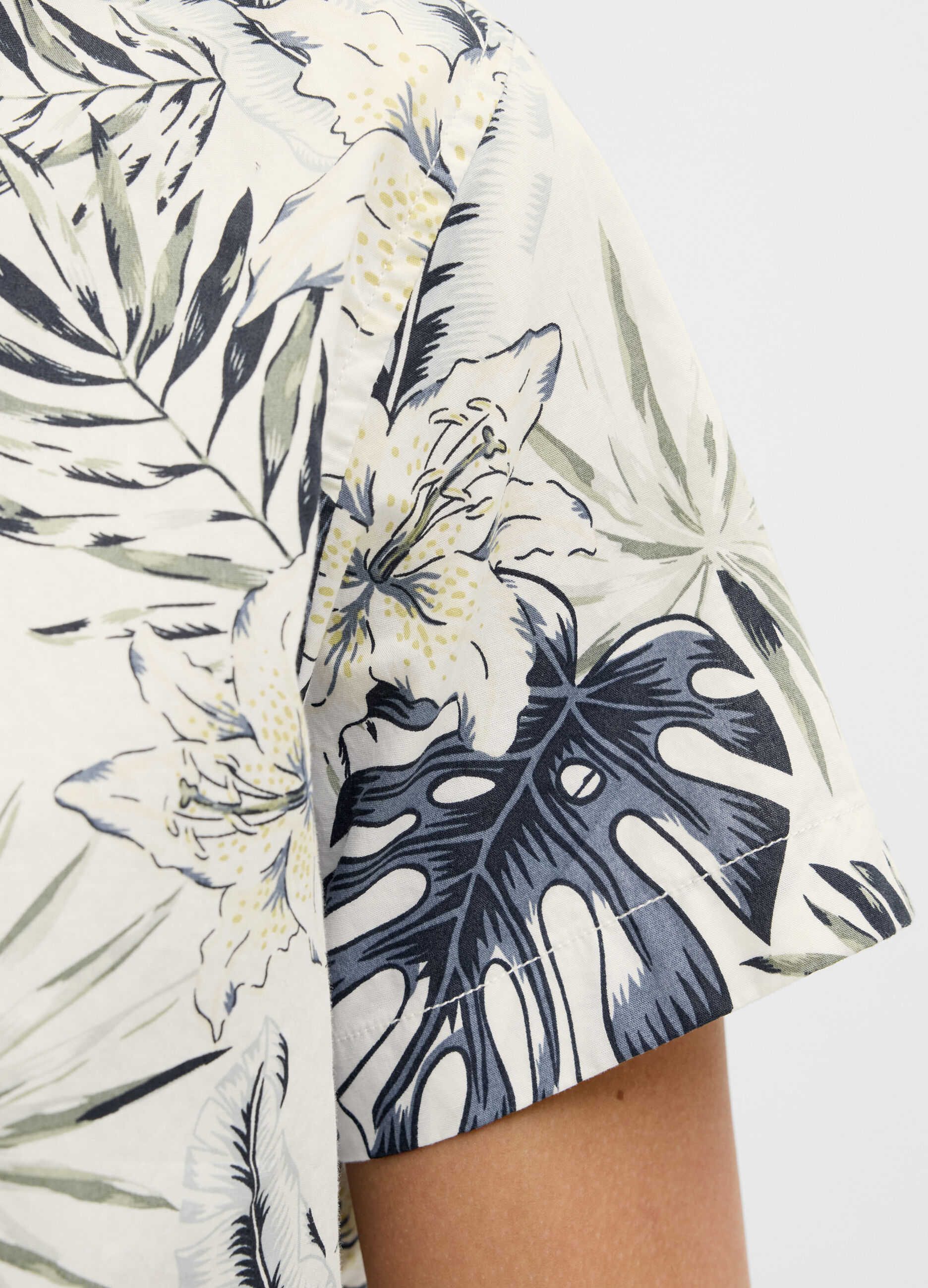 Camicia a maniche corte con stampa uomo