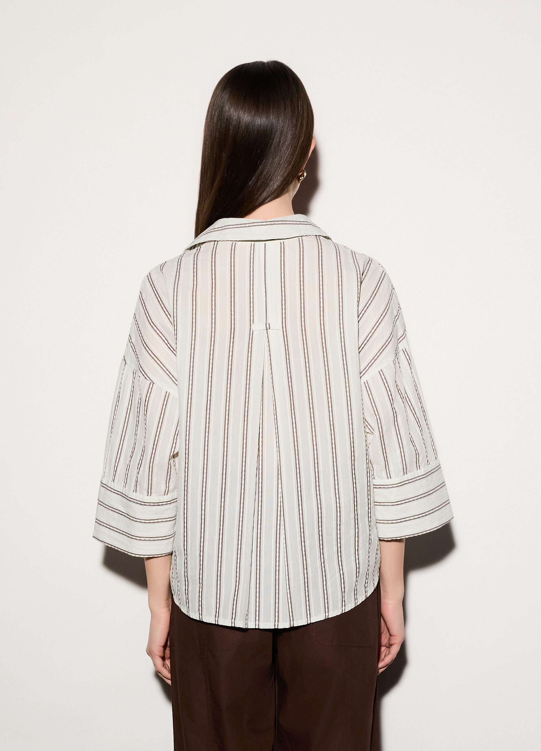 Camicia over fit colletto alla francese in puro cotone dobby a righe donna_2