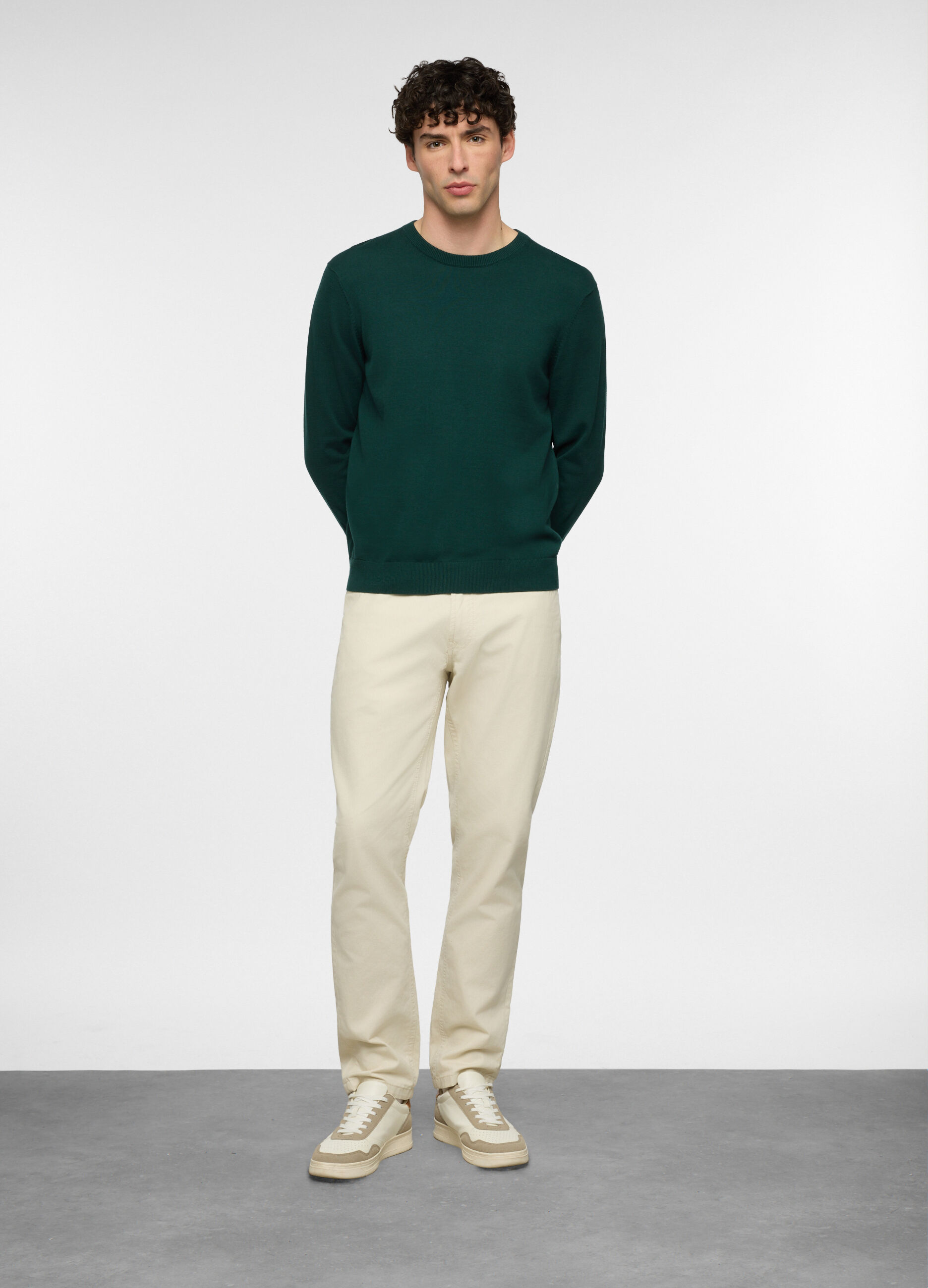 Pantalone regular fit in twill di cotone uomo_0