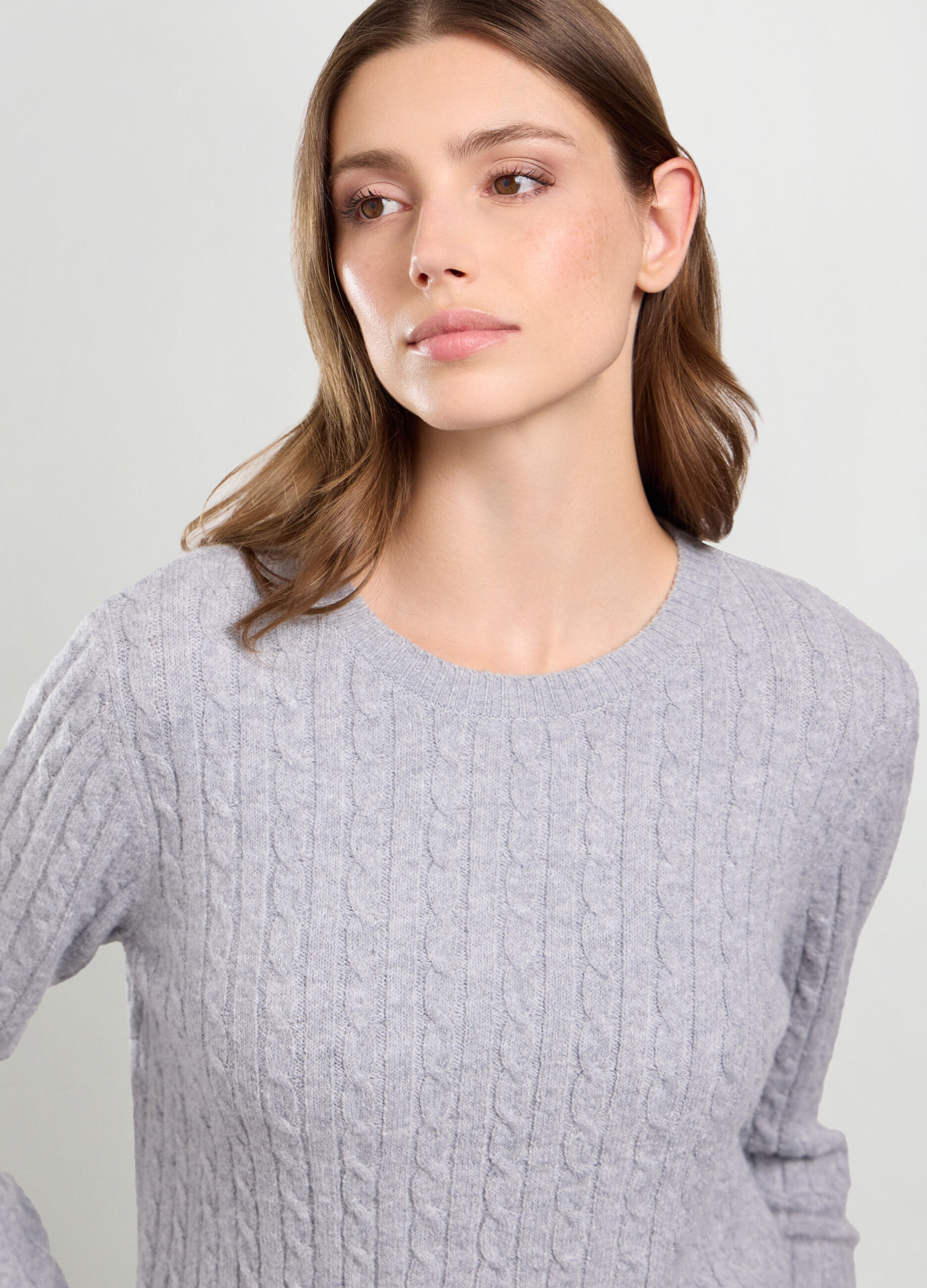 Pullover a treccia donna_2
